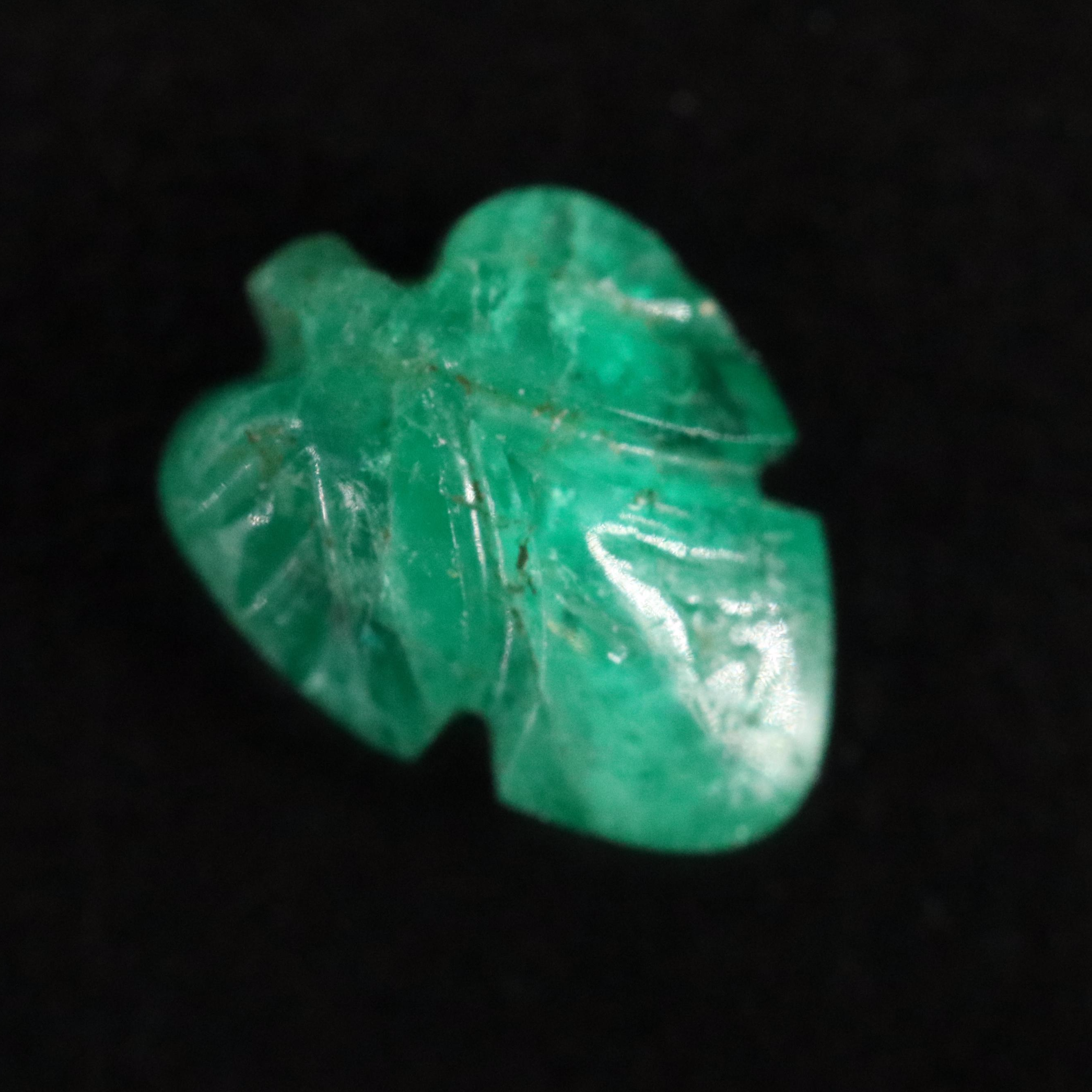 Loose 0.86 CT Carved Emerald