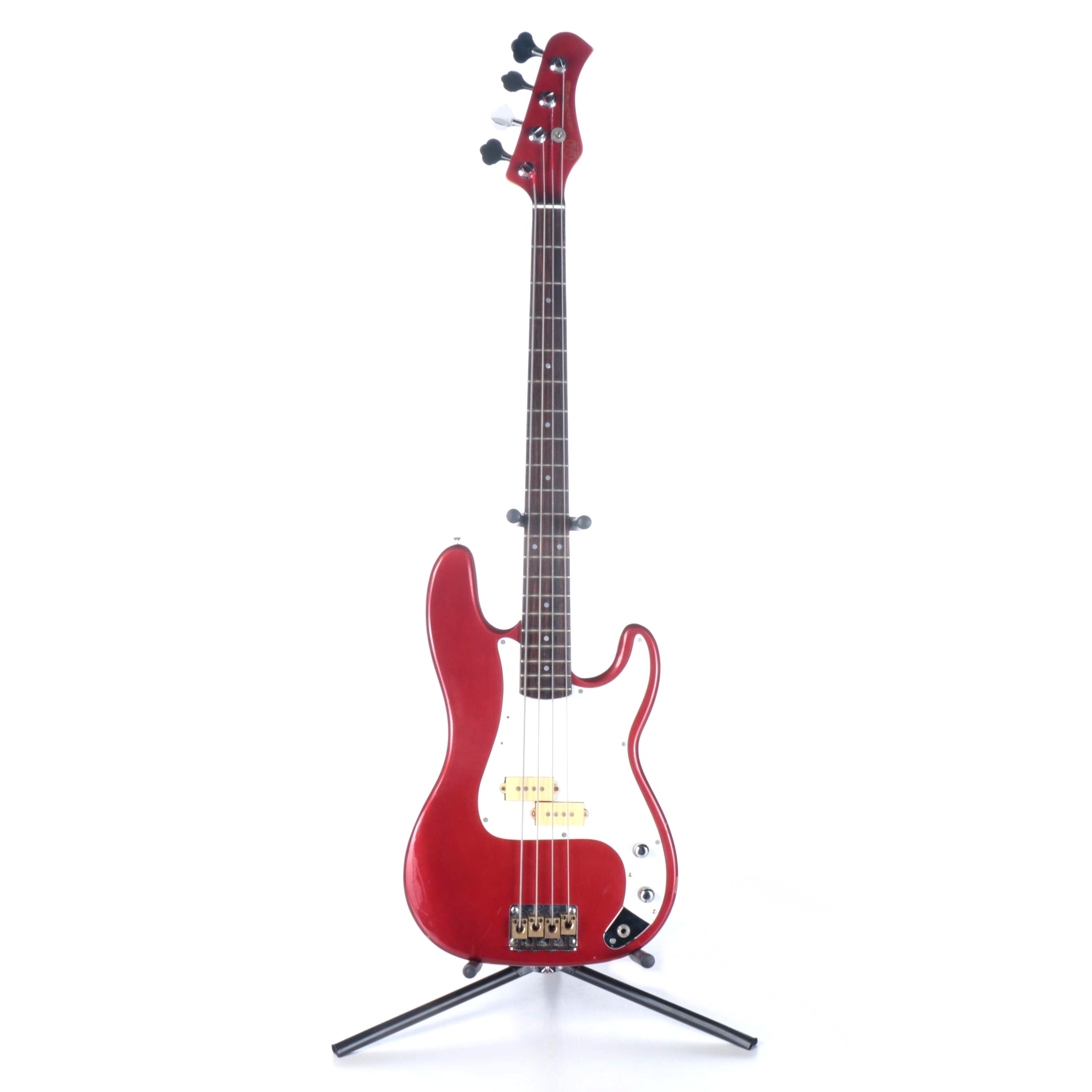 Hondo Deluxe Series 830 Electric Bass Guitar