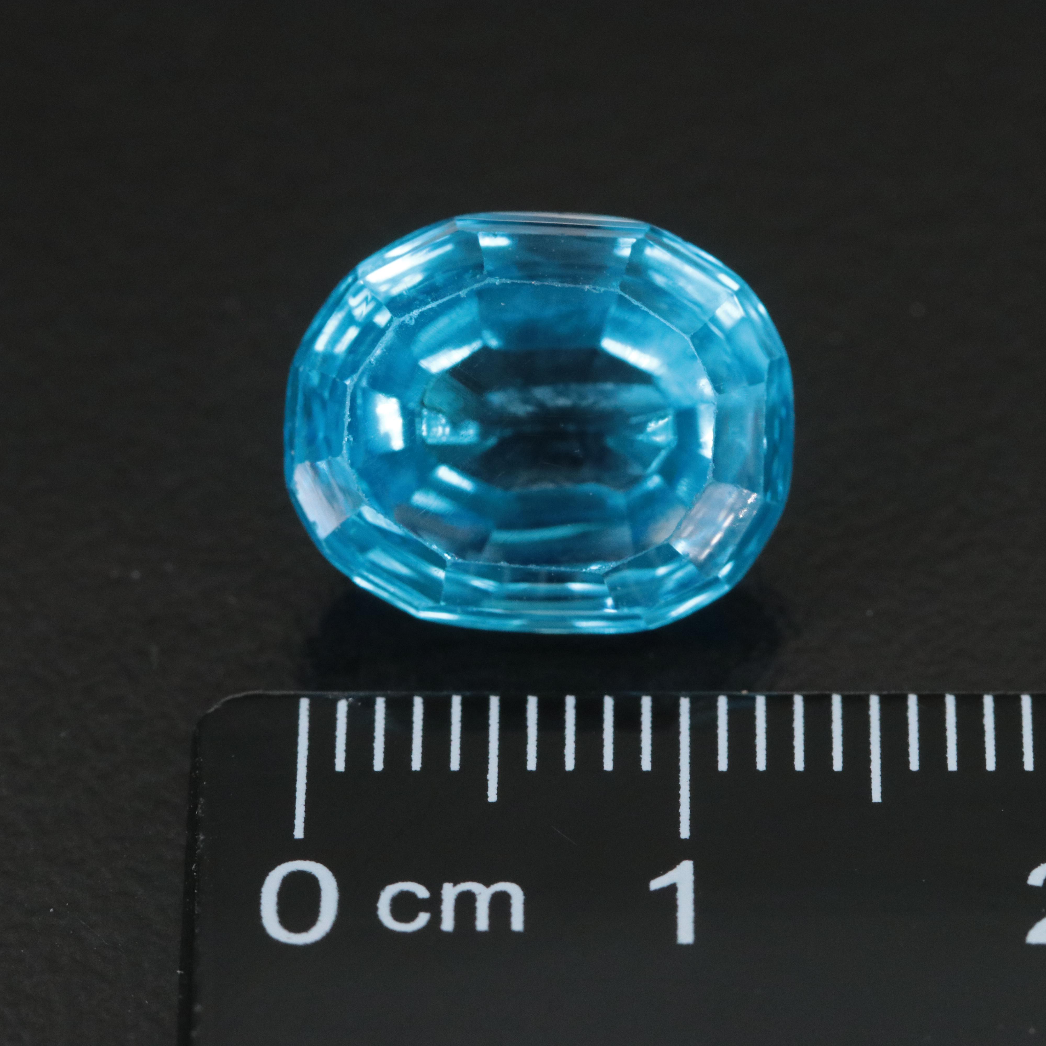 Loose 10.86 CT Swiss Blue Topaz