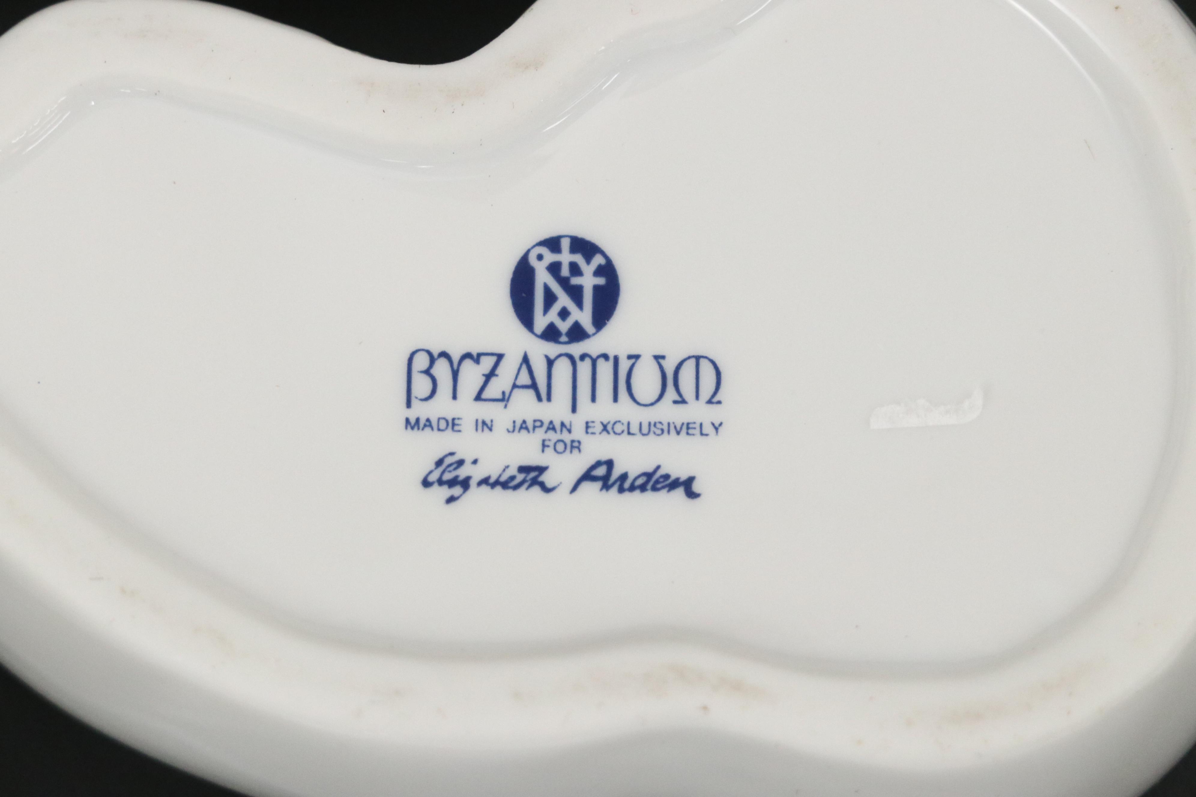 Elizabeth Arden "Chinoiserie Collection" and More Porcelain Lidded Dishes