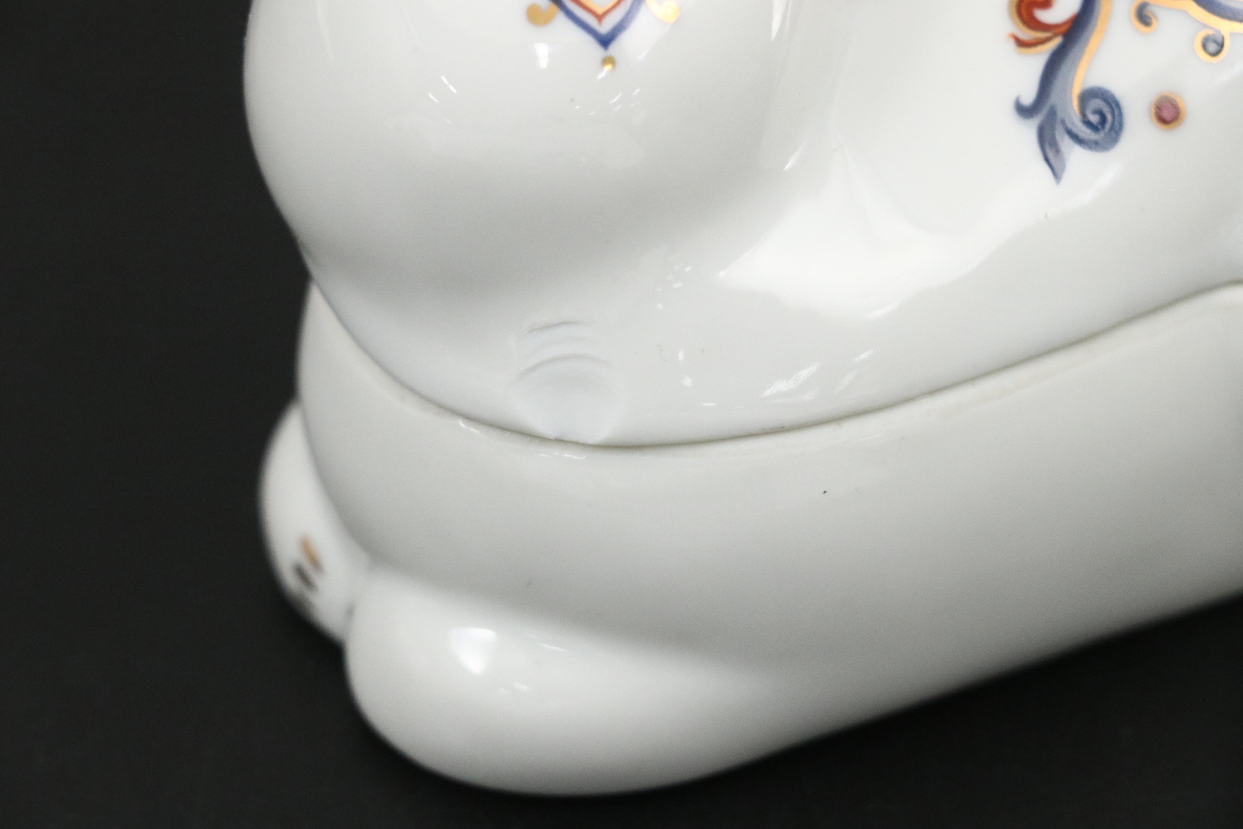 Elizabeth Arden "Chinoiserie Collection" and More Porcelain Lidded Dishes