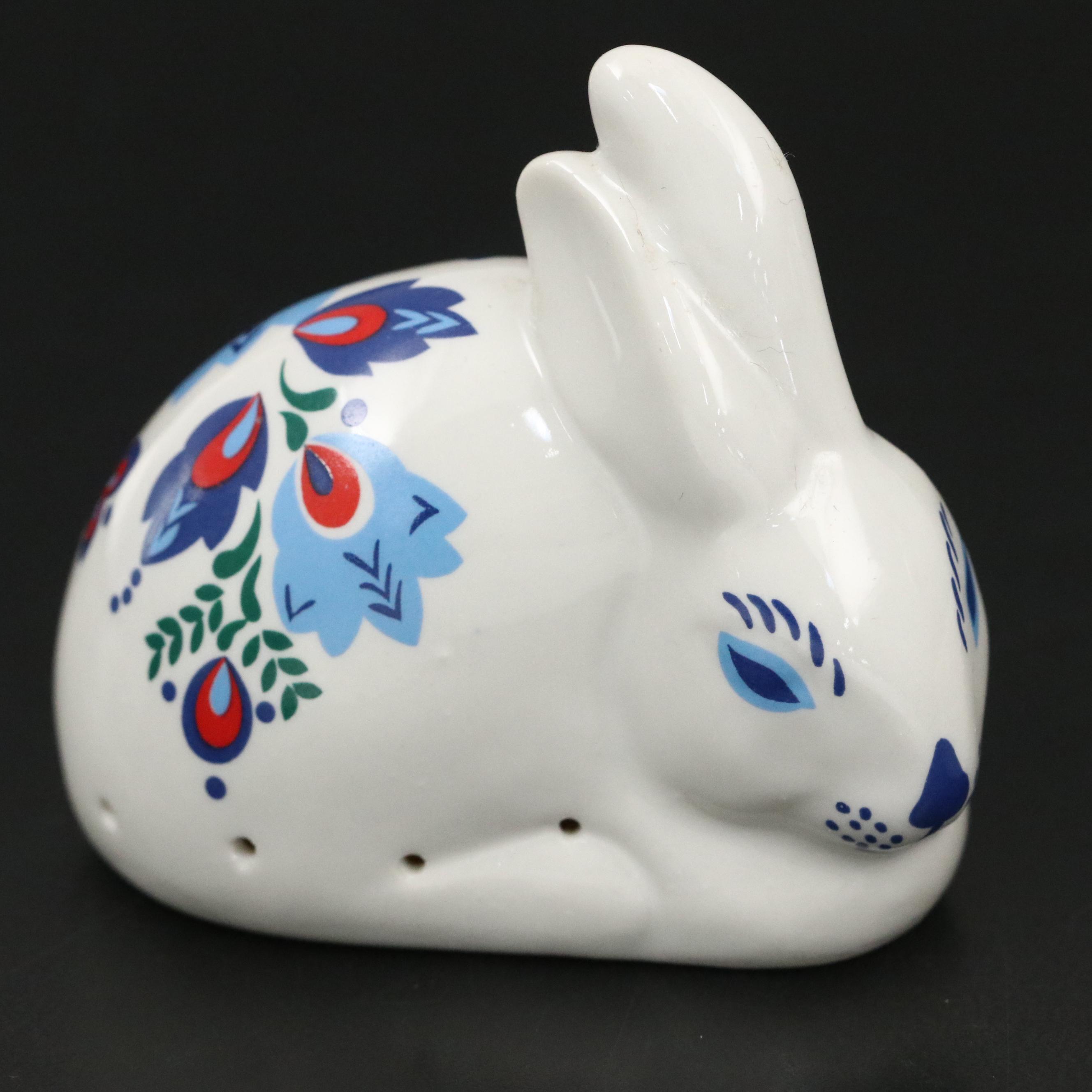 Elizabeth Arden Duck and Rabbit Shakers with Cat Lidded Candle Holder