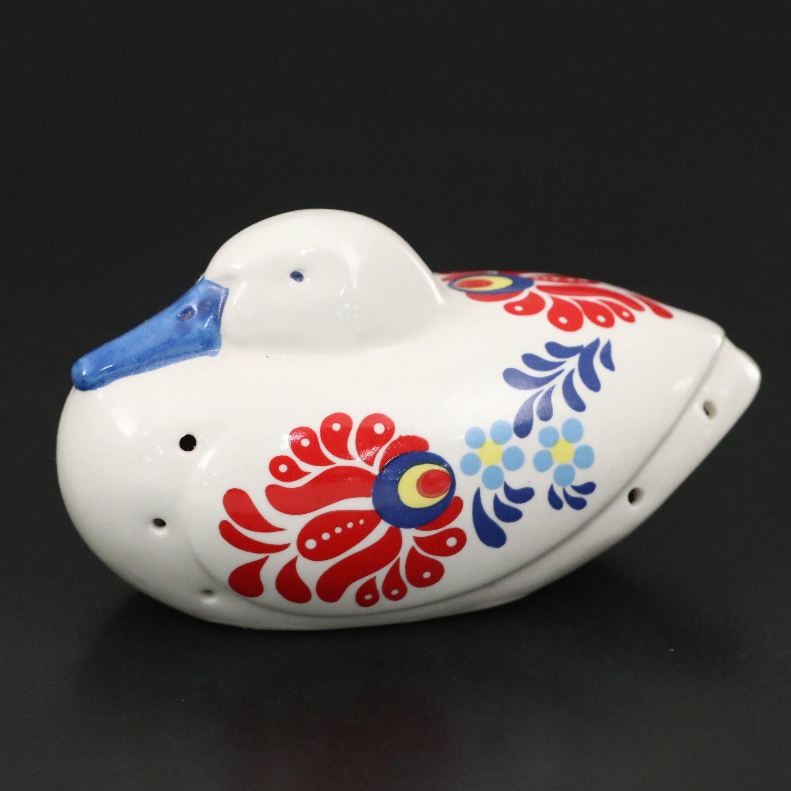 Elizabeth Arden Duck and Rabbit Shakers with Cat Lidded Candle Holder