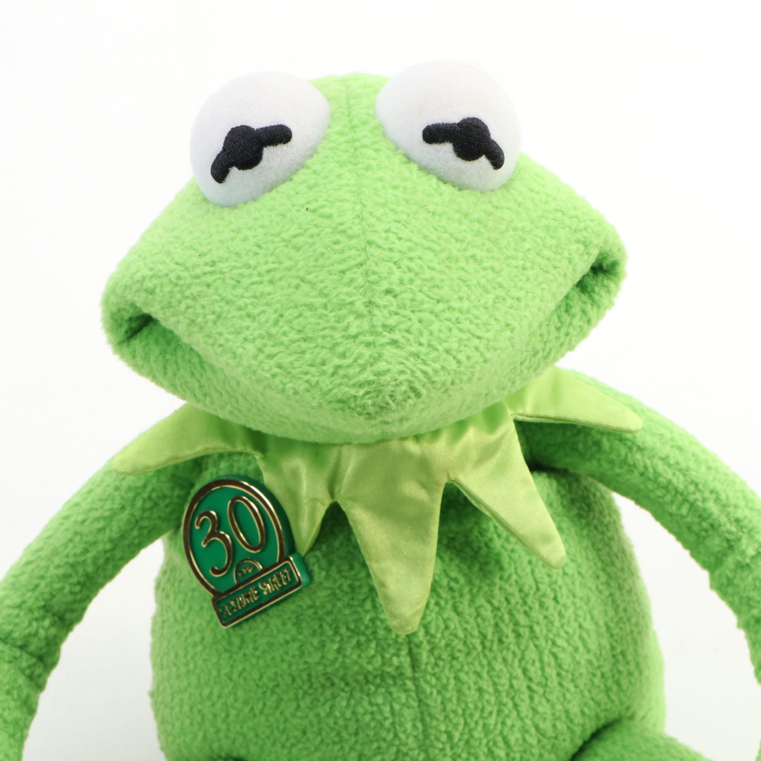 Tyco Magic Talking Kermit Toy with Sea World Stuffed Turtle and Fiesta Toucan