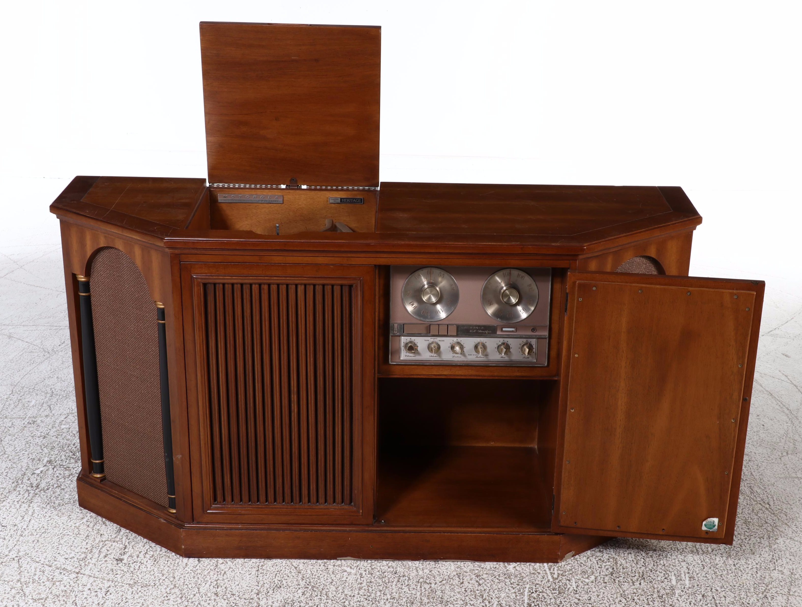 Motorola Stereo and RCA Victor Turntable in Heritage Mahogany Cabinet