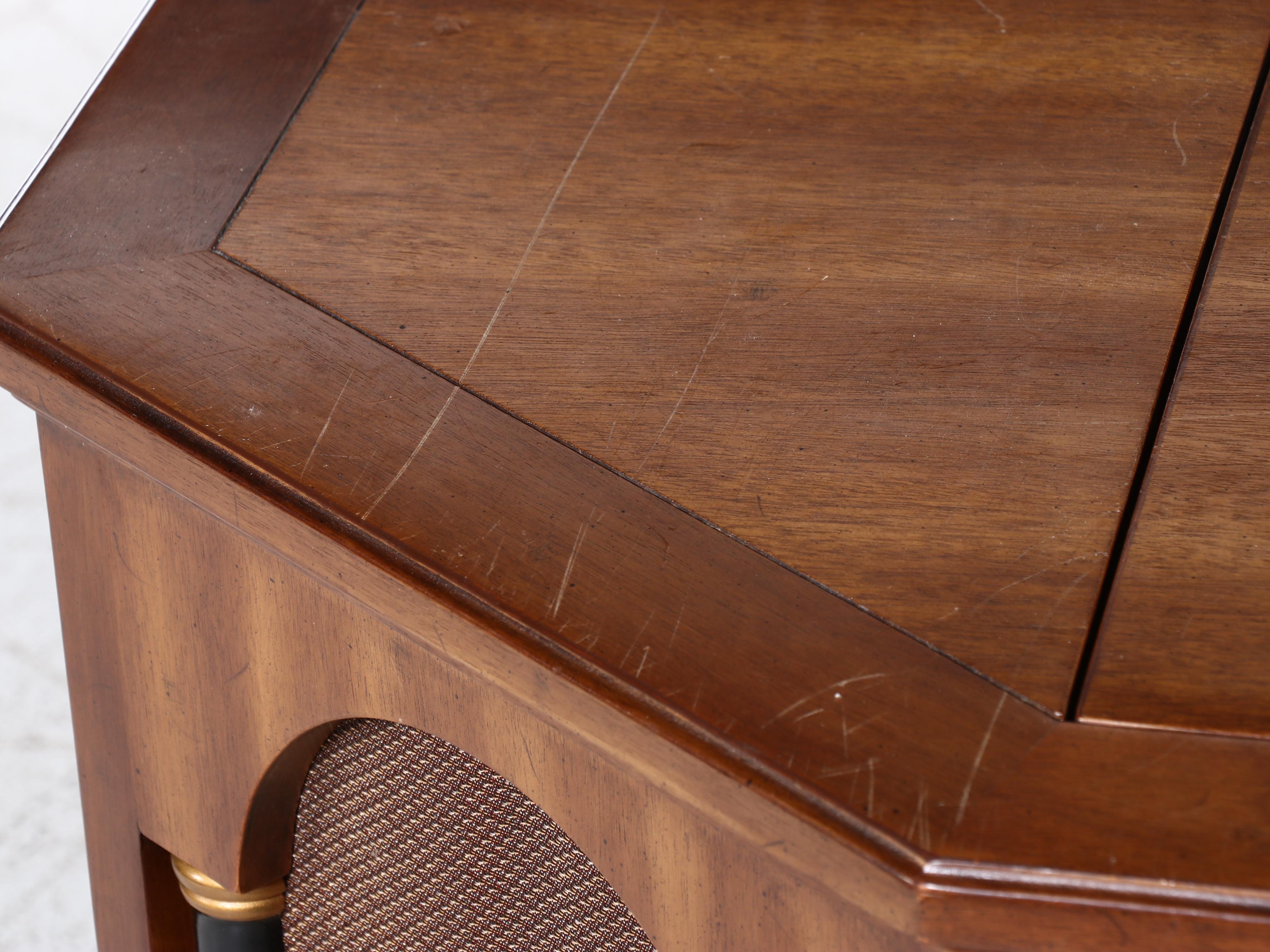 Motorola Stereo and RCA Victor Turntable in Heritage Mahogany Cabinet