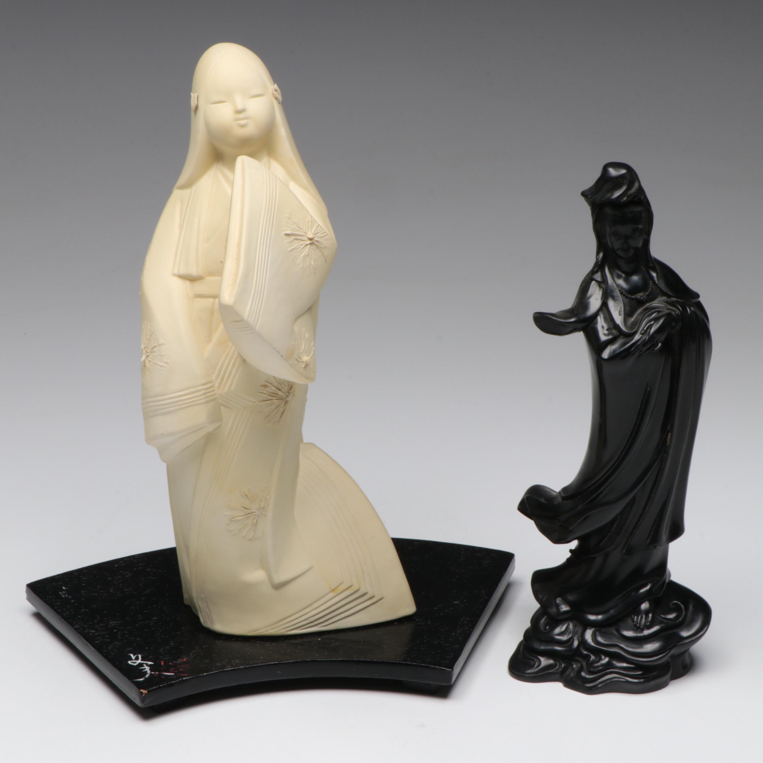 Red Roses Bone China Horse Plate with Hakata Mimasu and Other Figurine