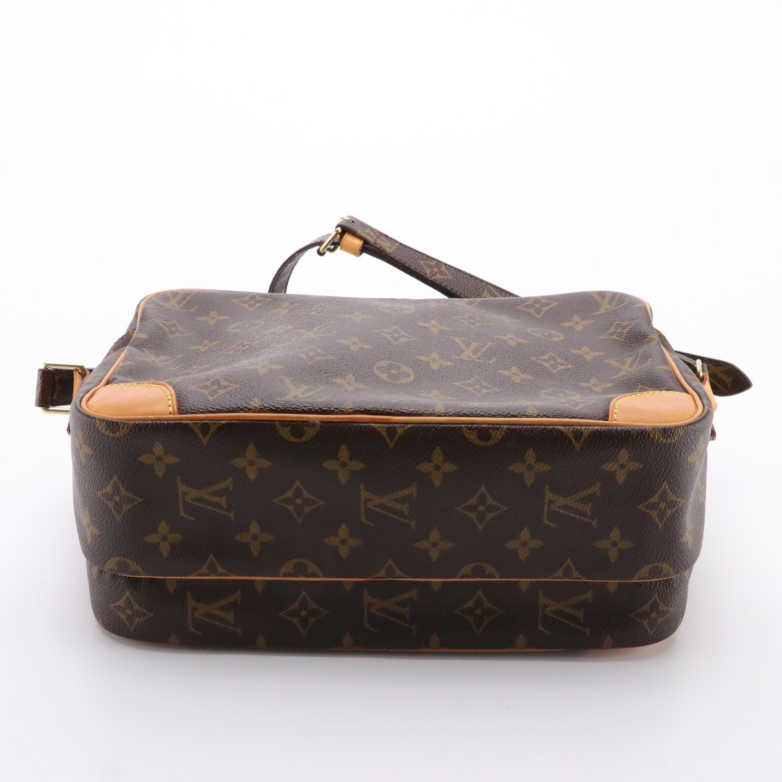 Louis Vuitton Nile Crossbody Bag in Monogram Canvas and Vachetta Leather