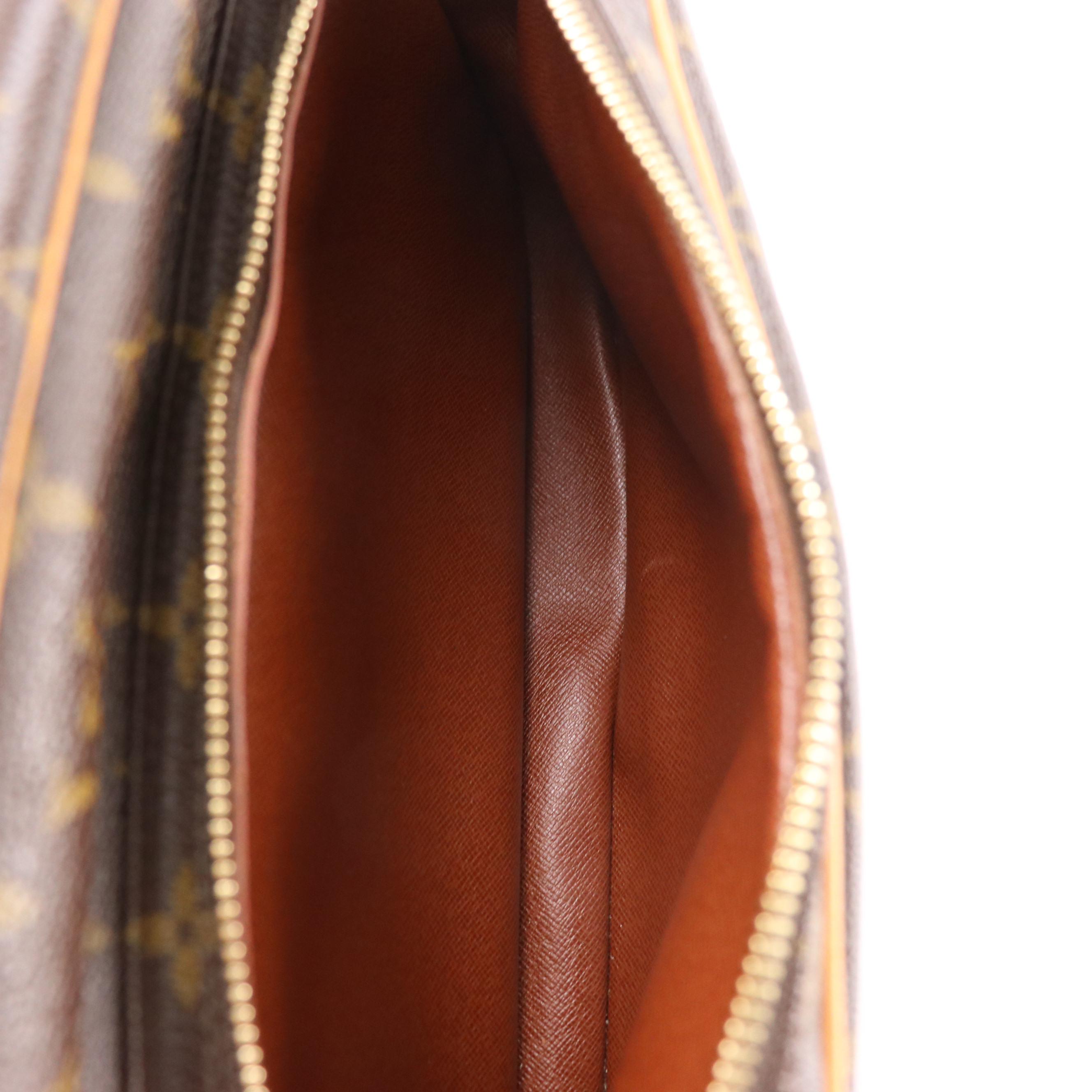 Louis Vuitton Nile Crossbody Bag in Monogram Canvas and Vachetta Leather