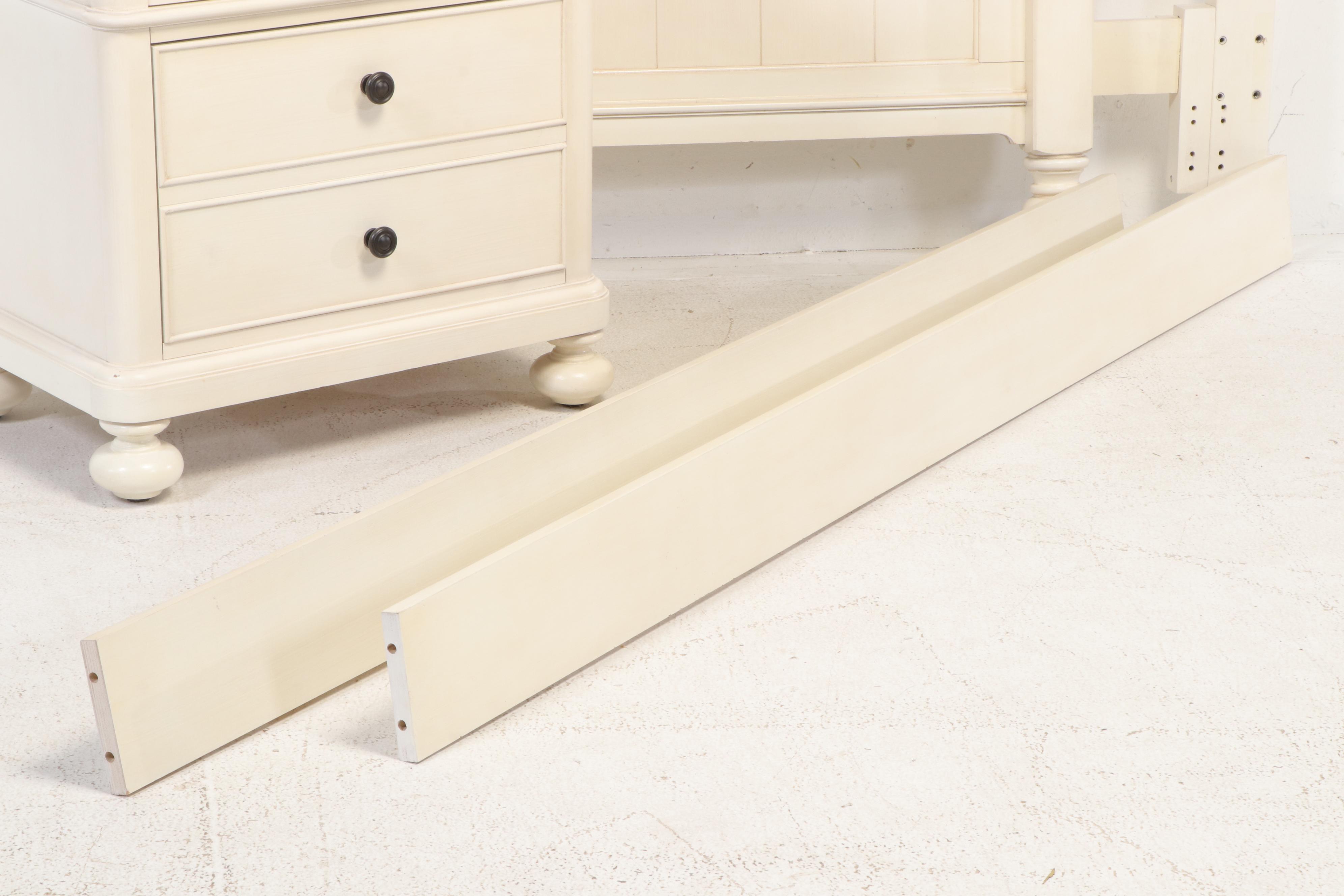 Bassett Furniture Contemporary Cream Painted Wood Bed Frame and Nightstand