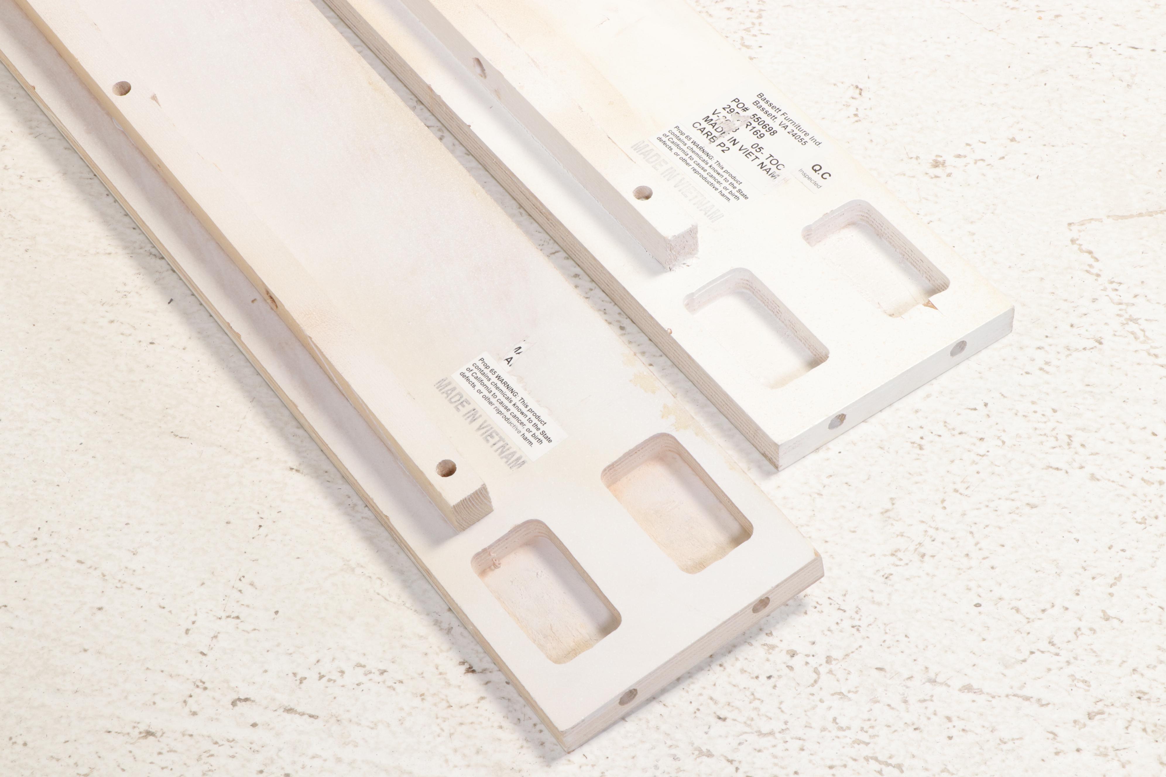 Bassett Furniture Contemporary Cream Painted Wood Bed Frame and Nightstand