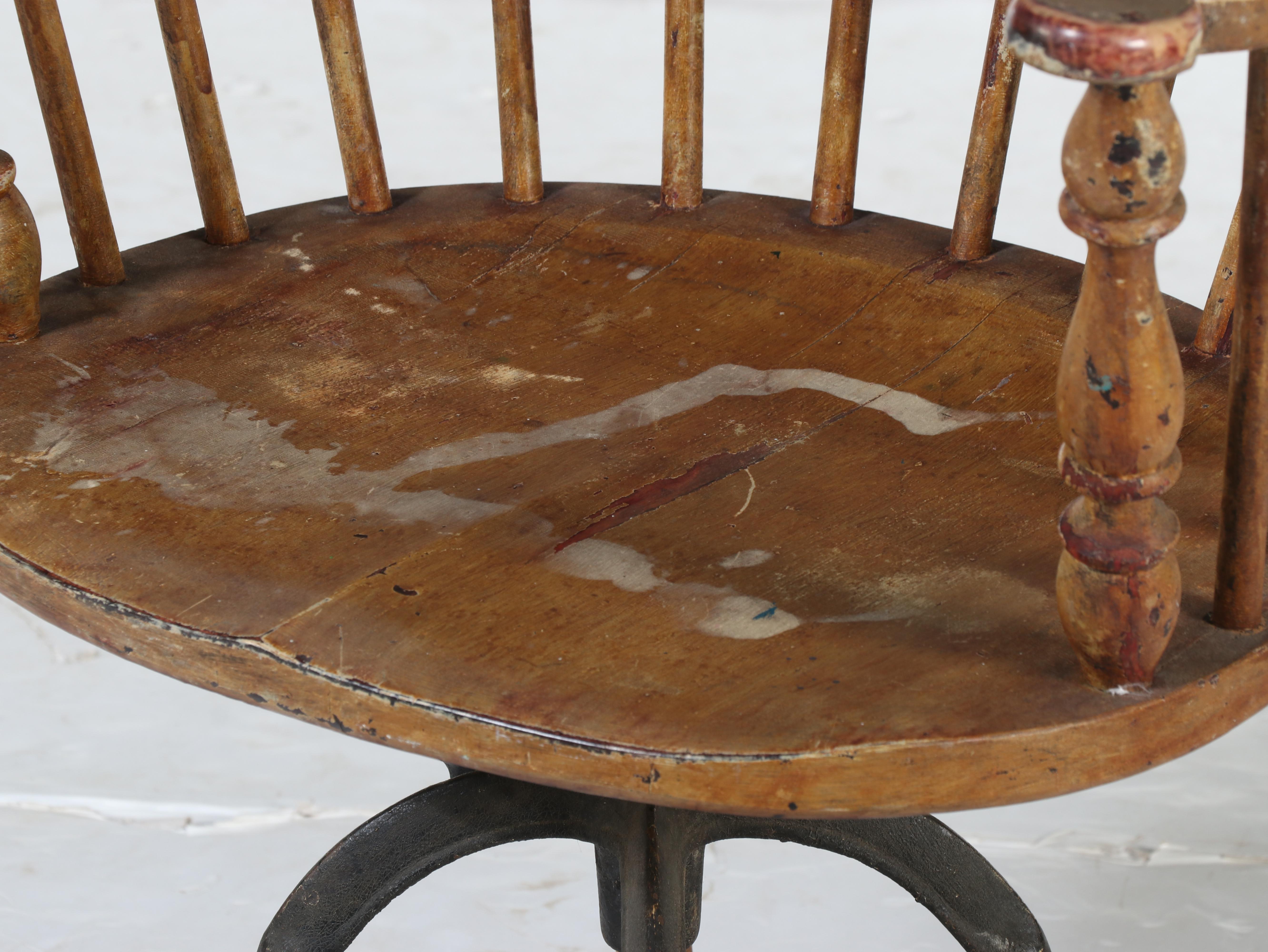 Colonial Revival Painted Hardwood Swivel Windsor Desk Chair, Early 20th Century