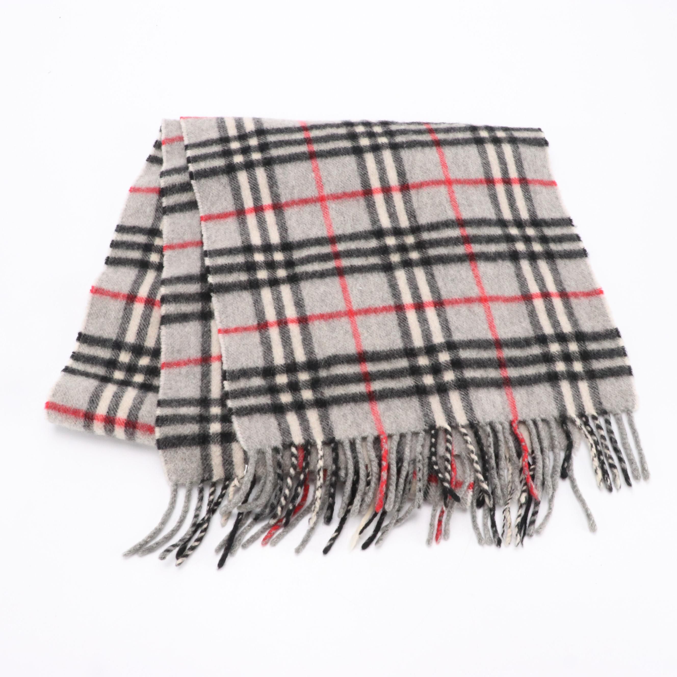 Burberrys of London Cashmere Fringed Scarf in Grey Nova Check