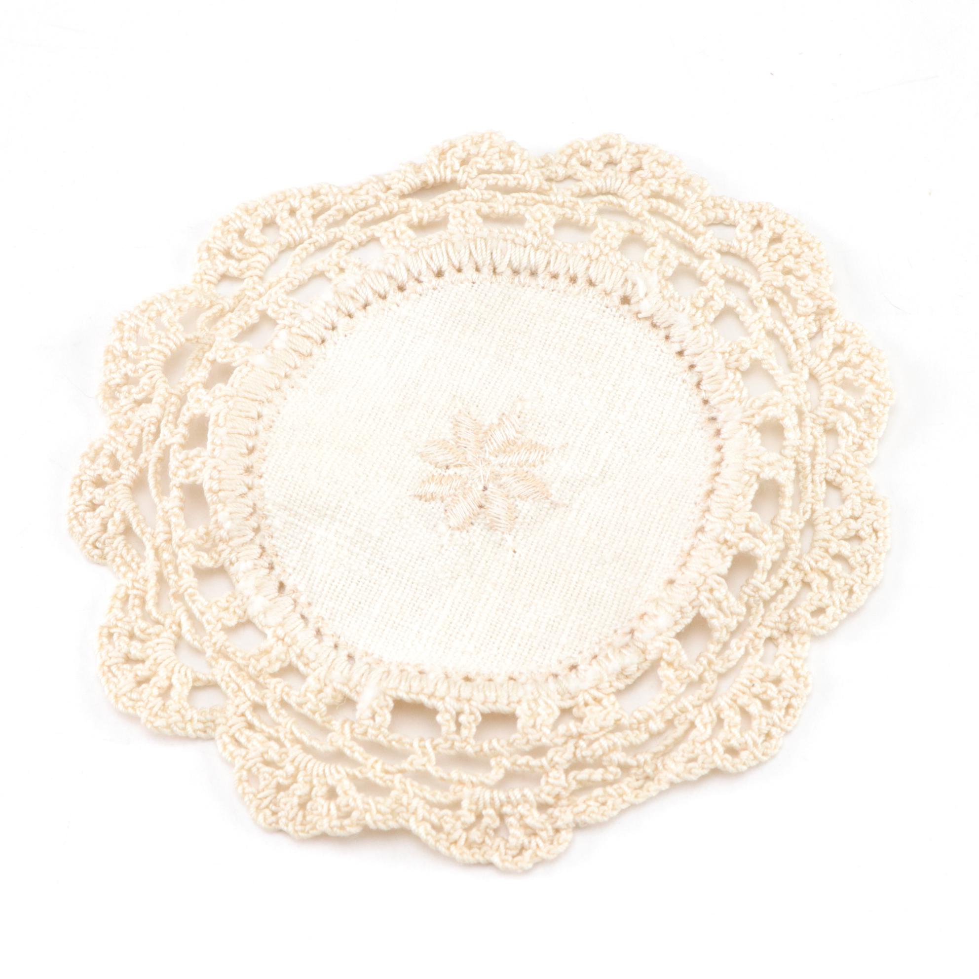 Crooksville "Ivo-Glo" Covered Serving Bowl with Rustic Decor