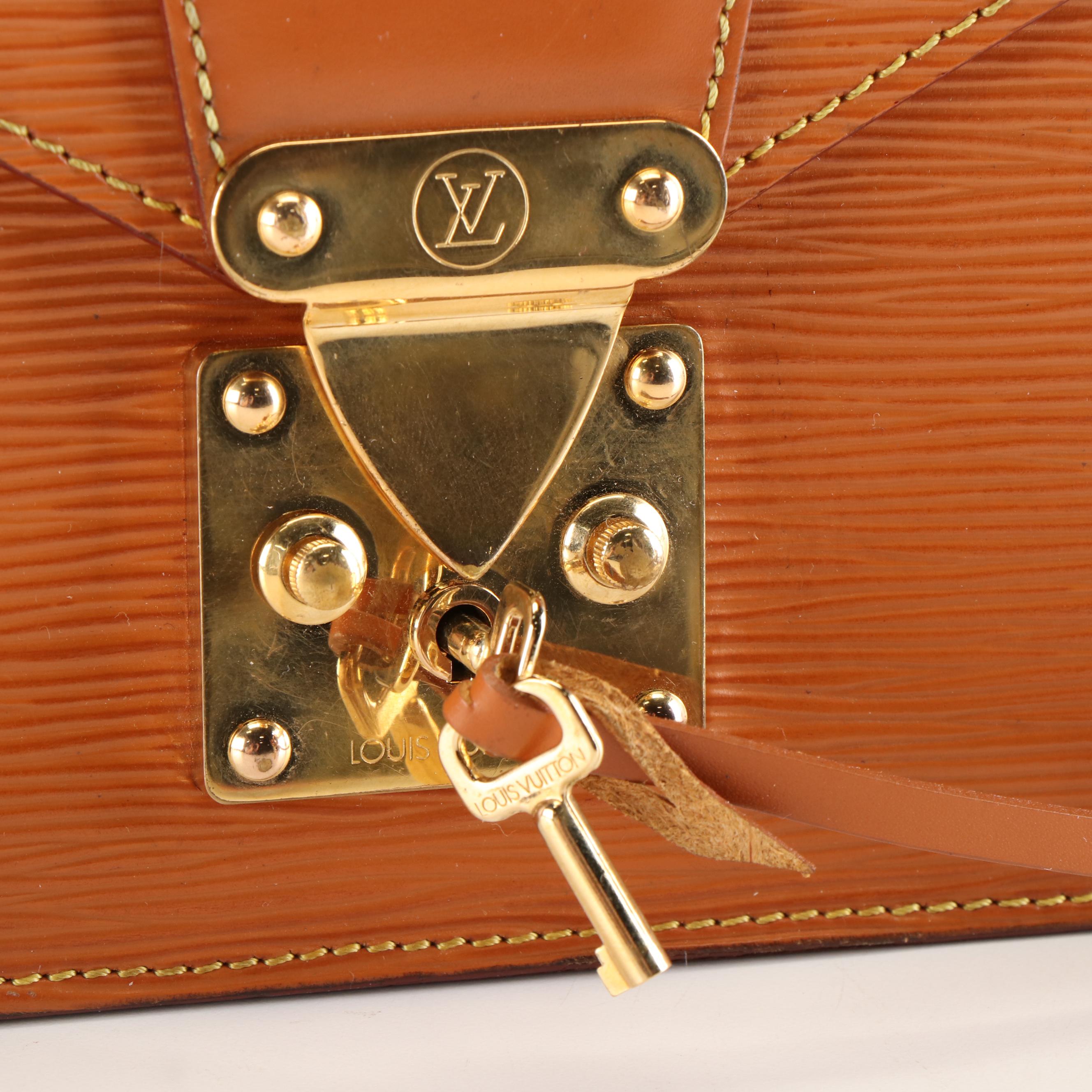 Louis Vuitton Dragonne Handbag in Zipang Gold Epi Leather