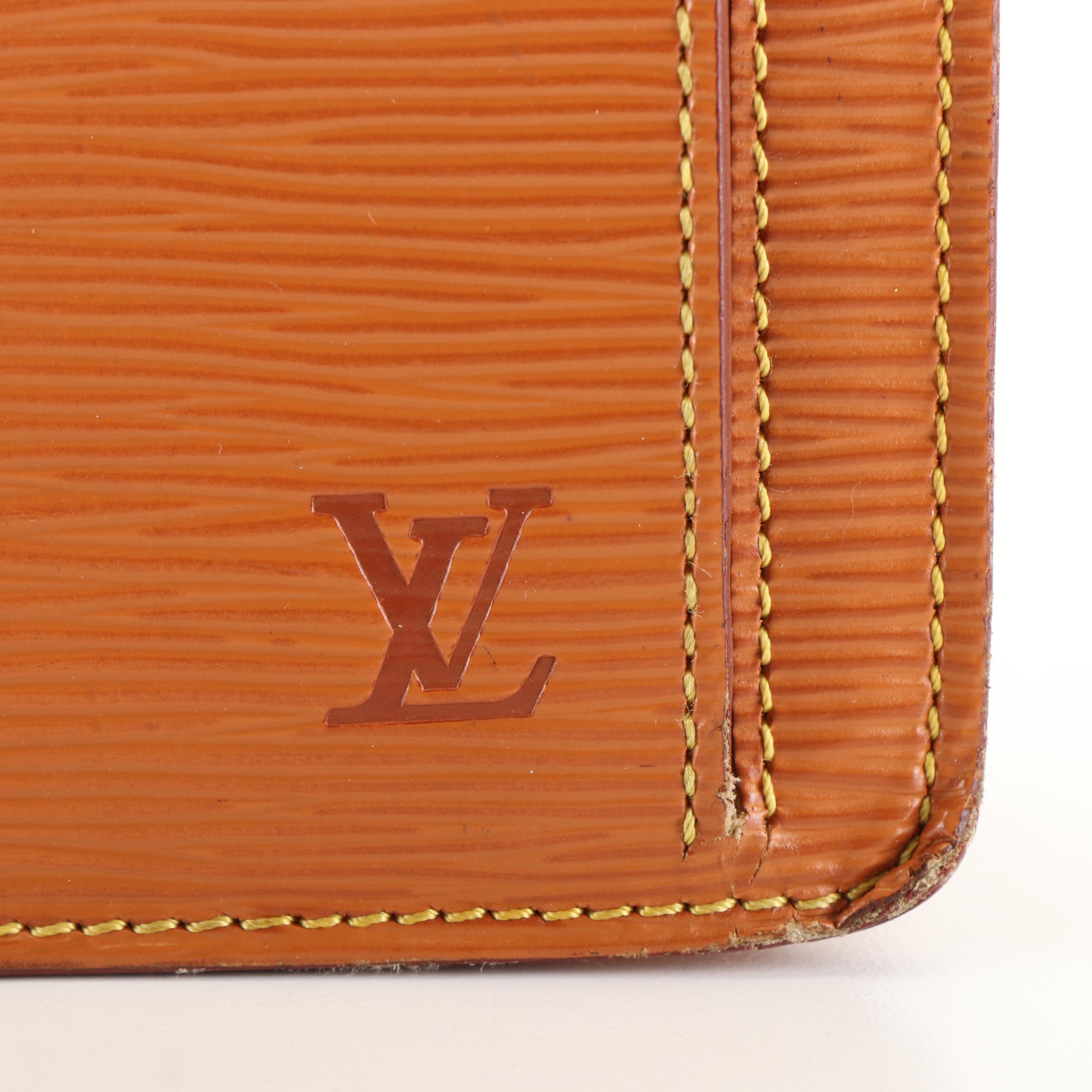 Louis Vuitton Dragonne Handbag in Zipang Gold Epi Leather
