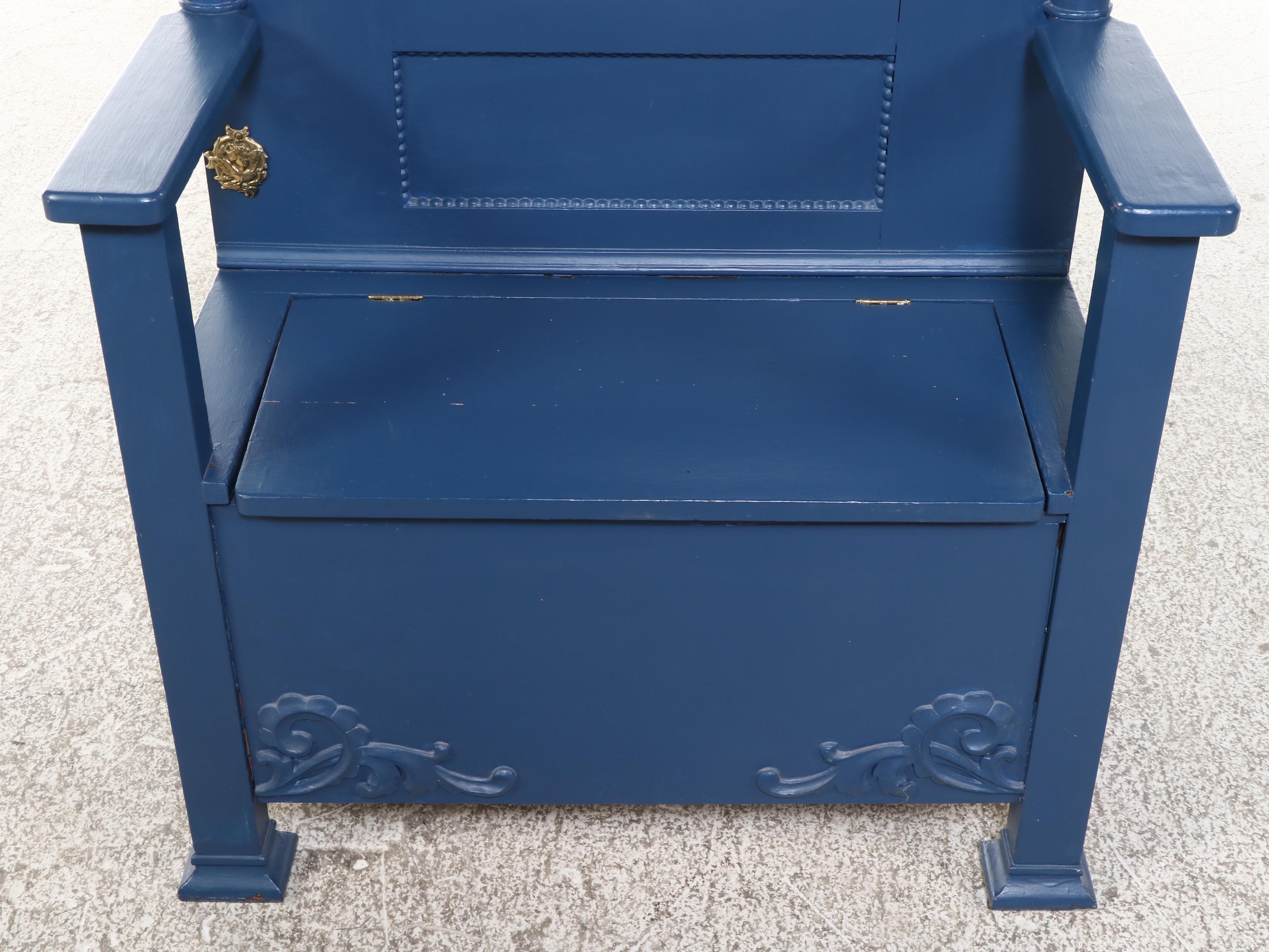 Late Victorian Painted Tiger Oak Hall Tree with Storage Seat