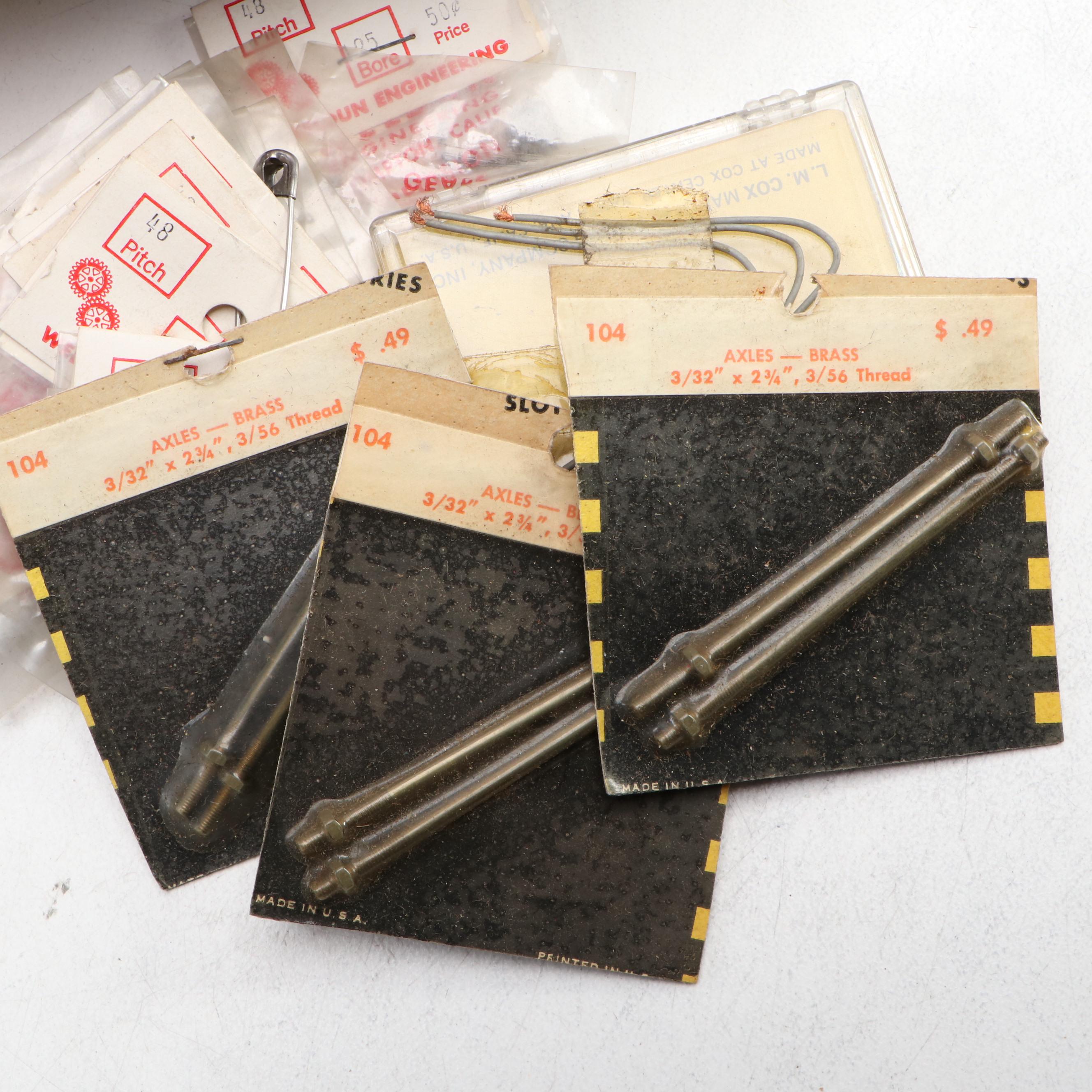 Aurora Stirling Moss Four-Lane Racing Set with Model Car Parts