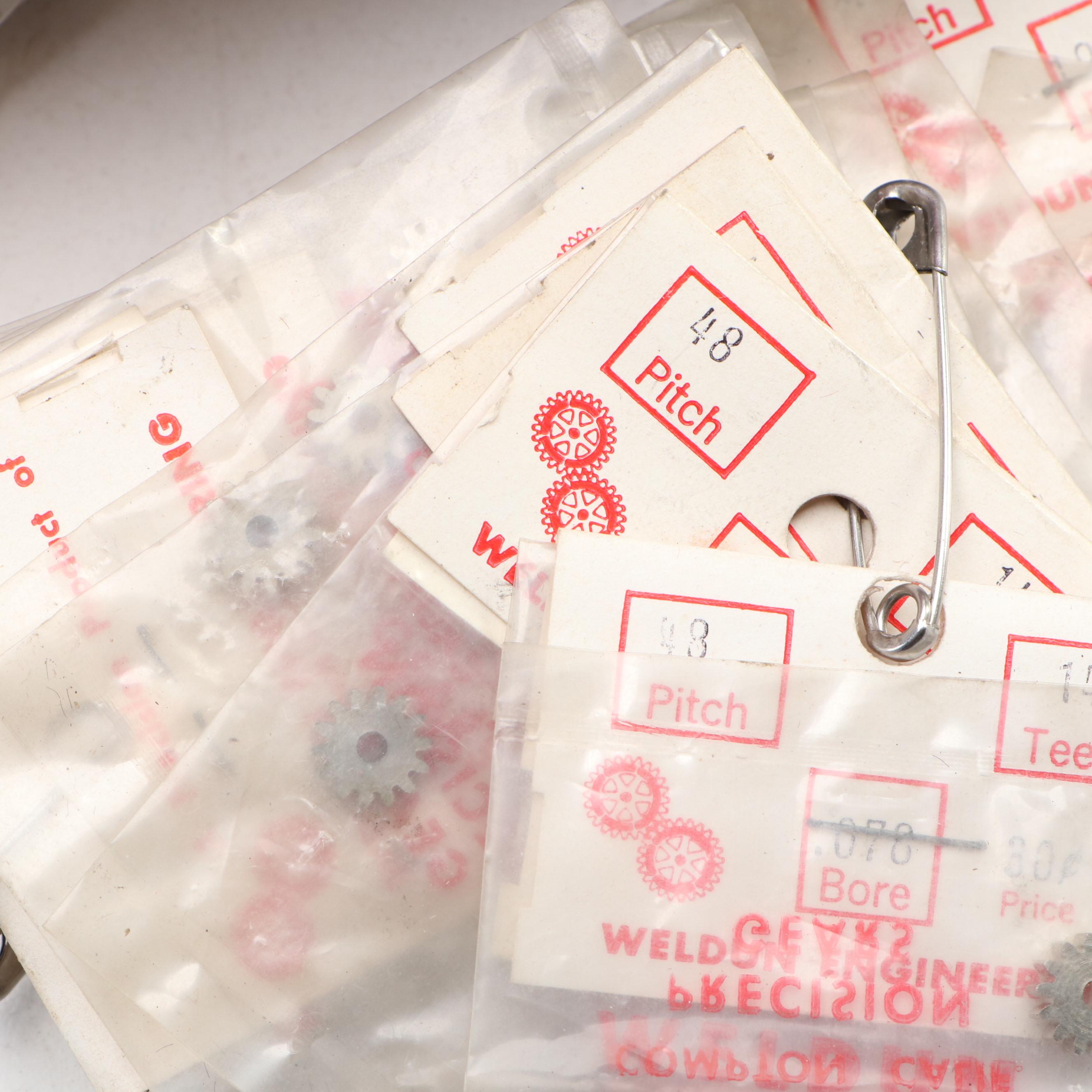 Aurora Stirling Moss Four-Lane Racing Set with Model Car Parts