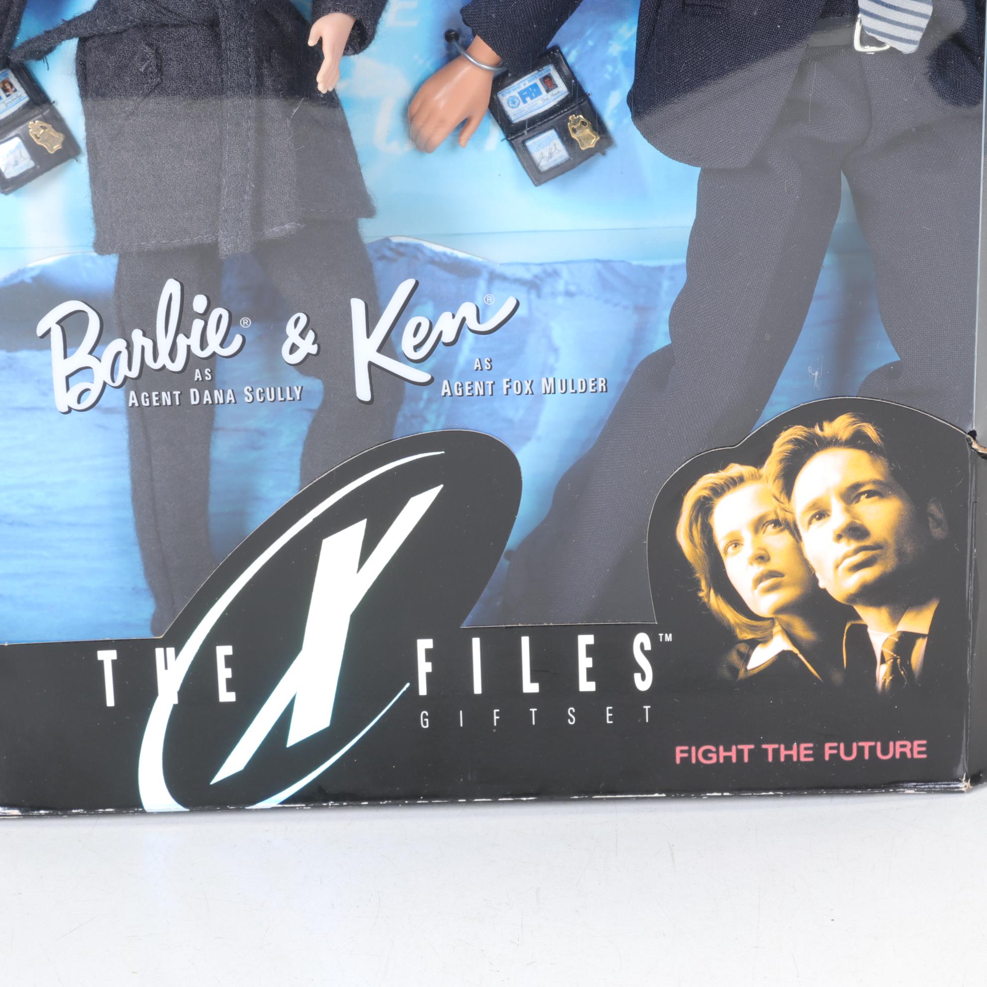 1998 Mattel "The X-Files Giftset" Barbie as Dana Scully & Ken as Fox Mulder