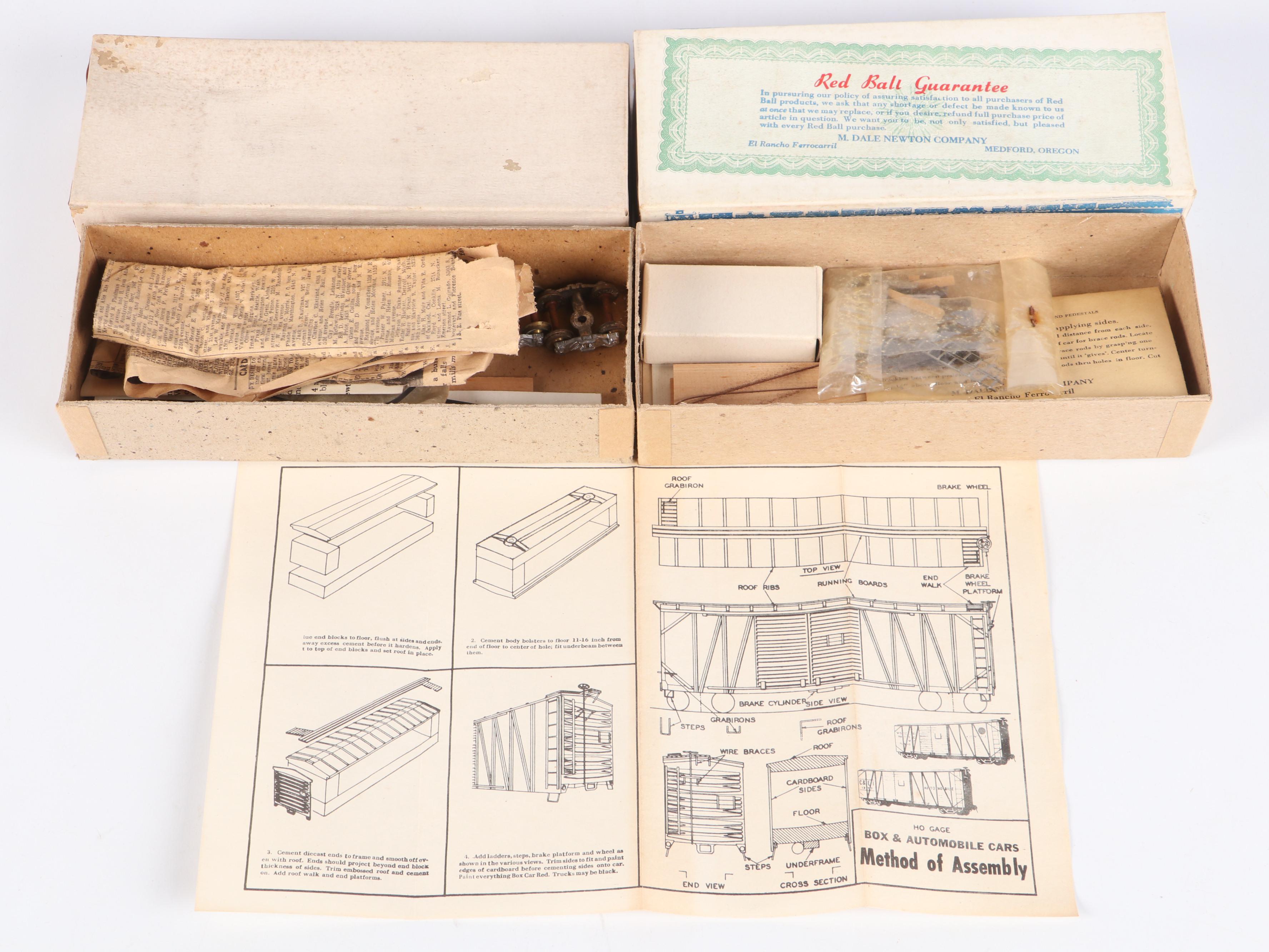 Red Ball Oldie Model Train Kits with Globe Models Santa Fe A169 Streamliner Kit