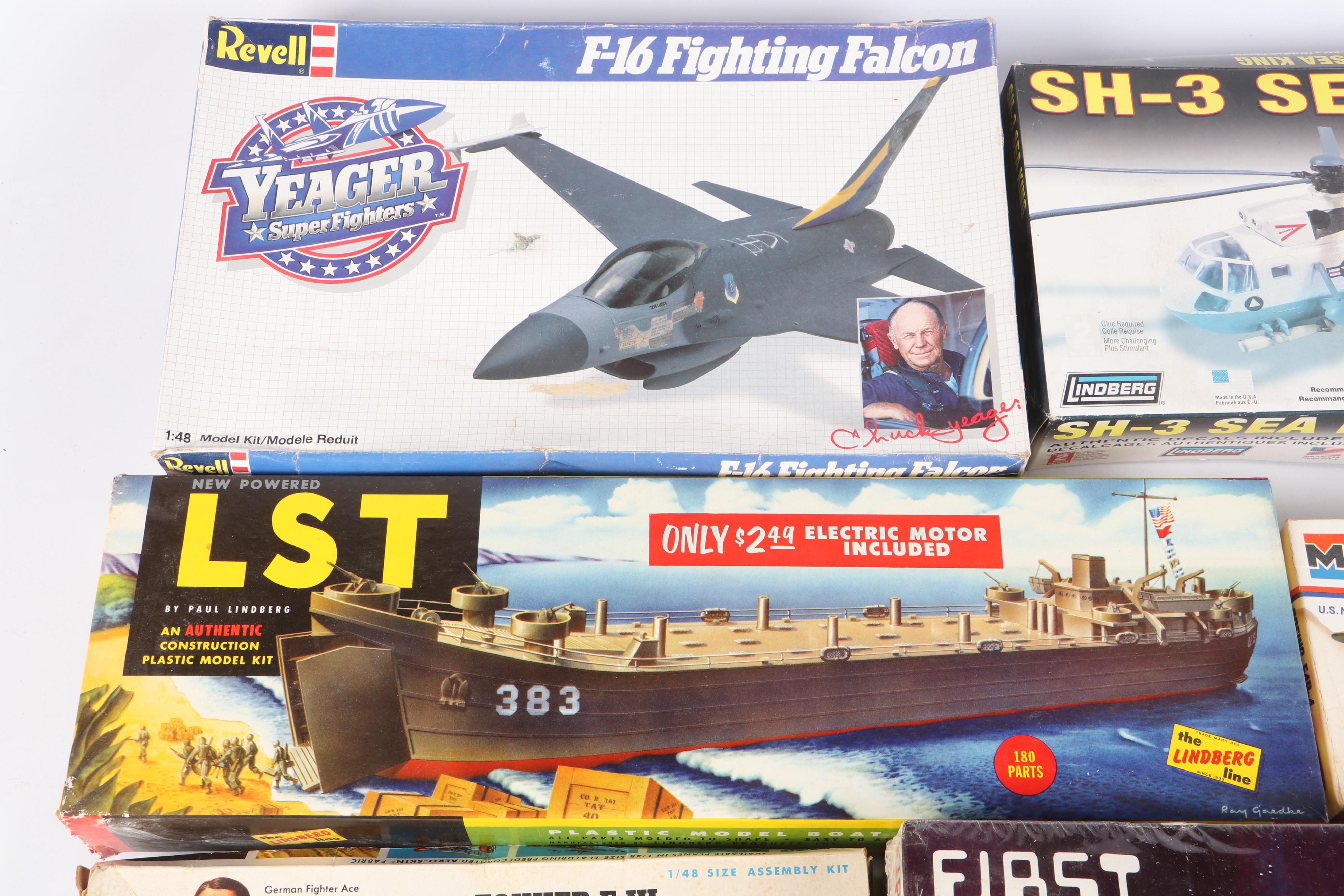 Monogram Apollo 11 Lunar Landing Module, Lindberg SH-3 Sea King and More Kits