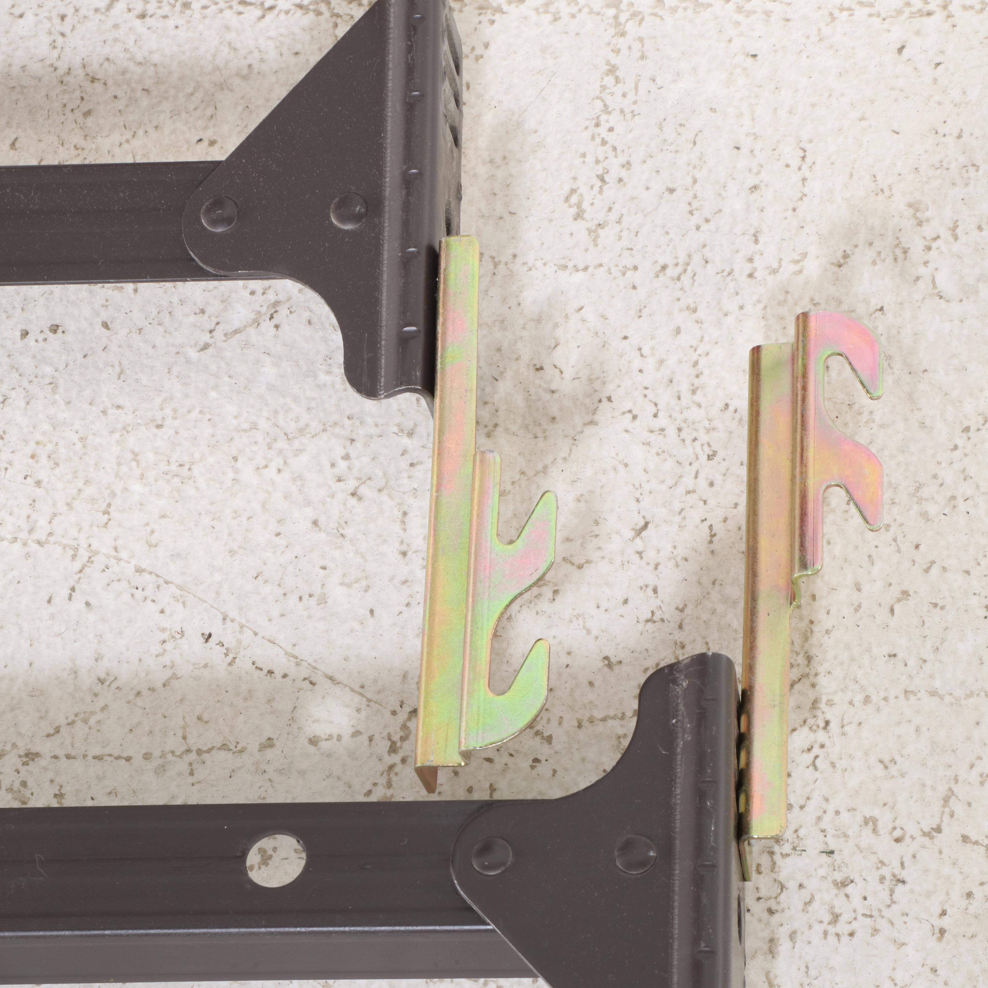 Broyhill Furniture Georgian Style Four Poster Queen Size Bed Frame