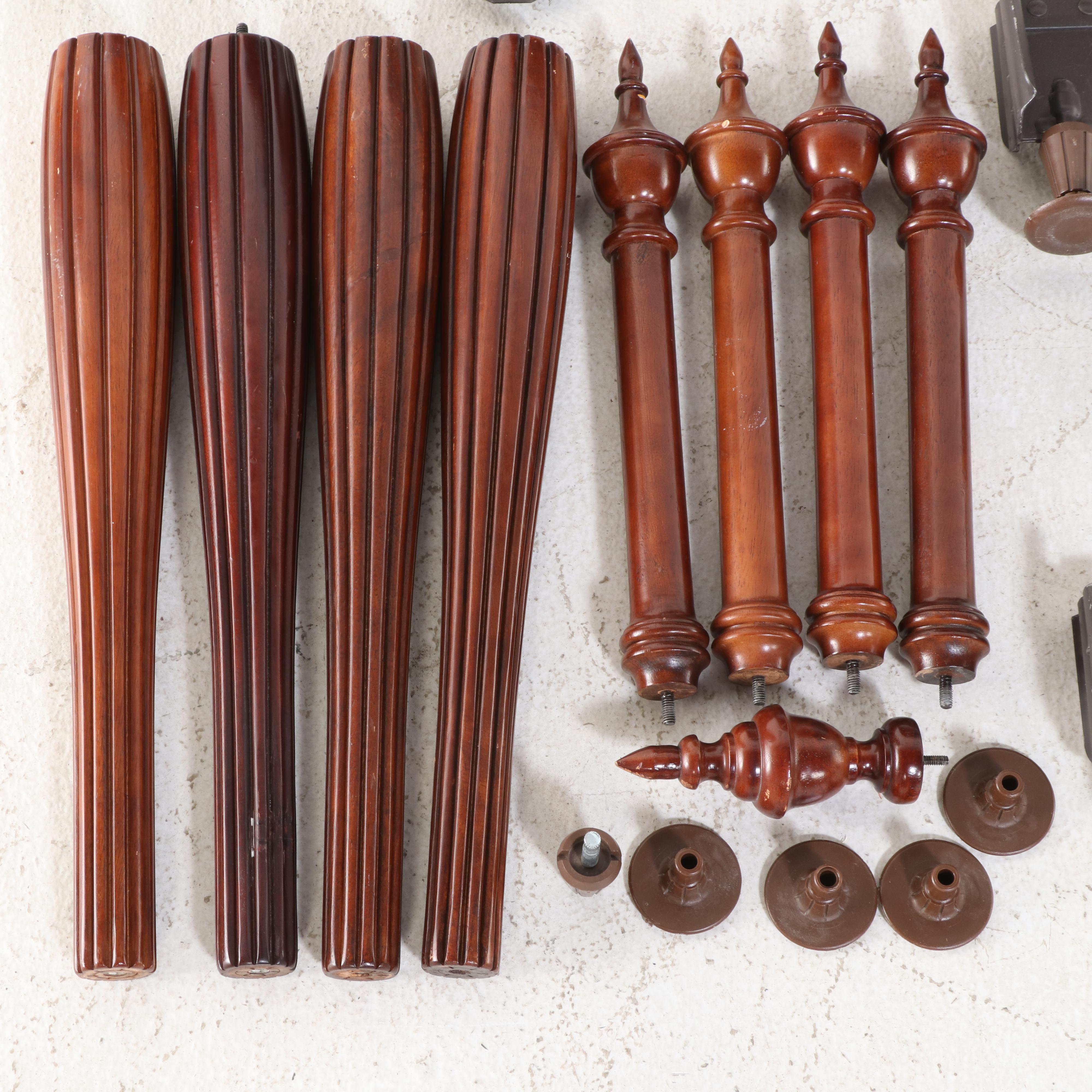 Broyhill Furniture Georgian Style Four Poster Queen Size Bed Frame