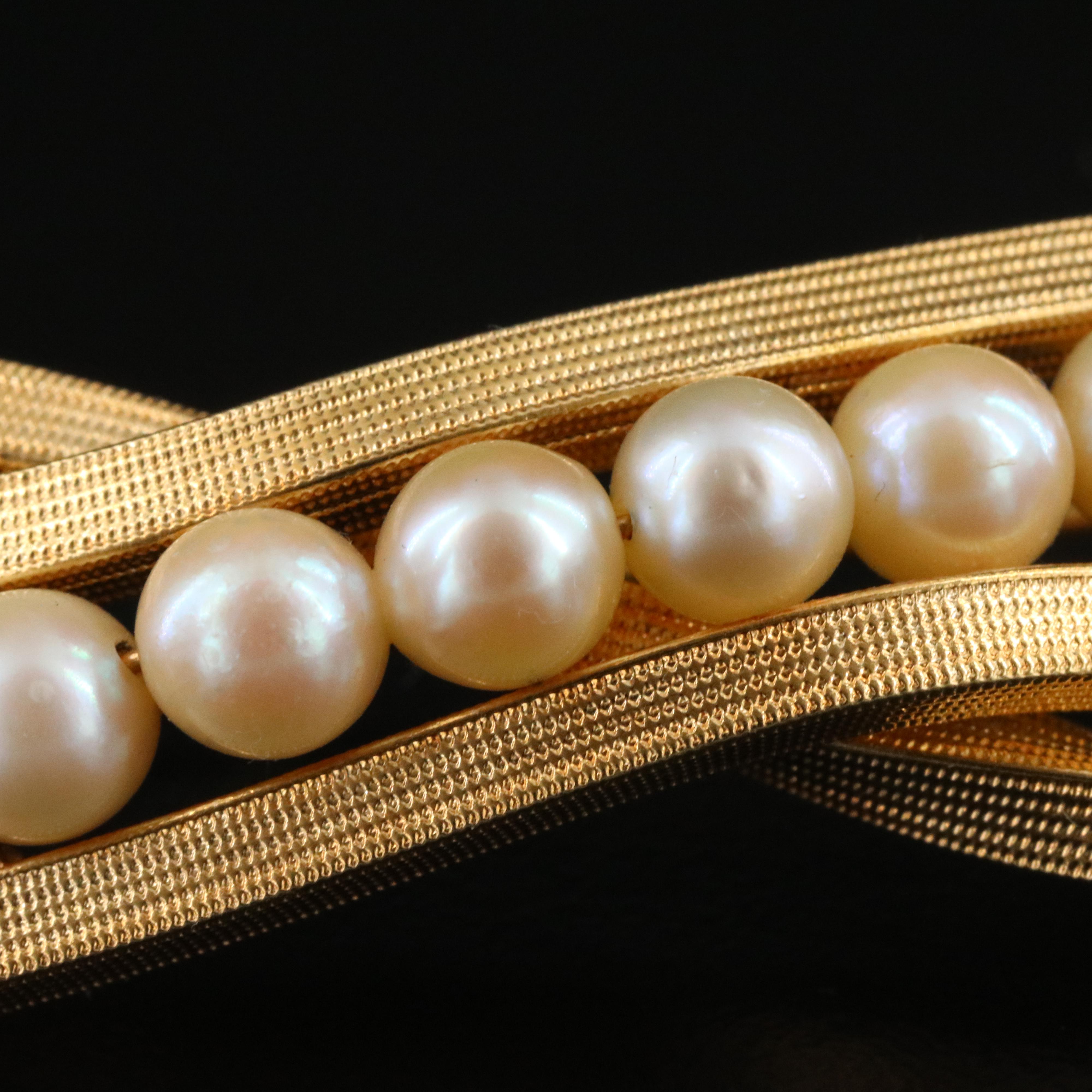 Vintage 18K Pearl Infinity Knot Brooch