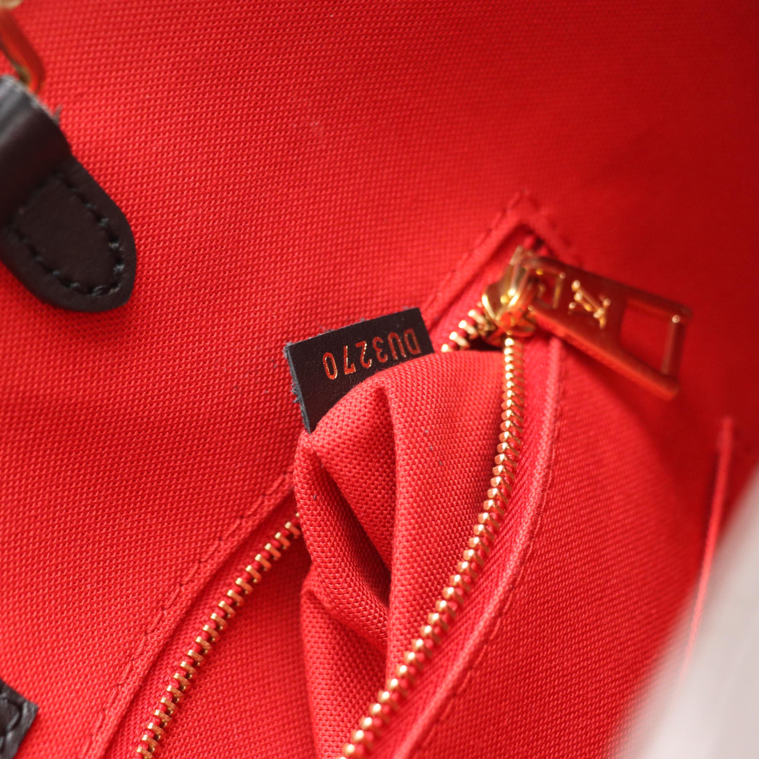 Louis Vuitton Reverse Monogram Giant OnTheGo GM Tote