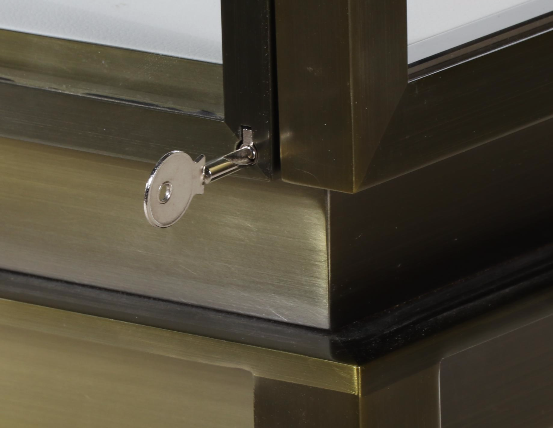 Displays2Go Mid Century Modern Style Metal and Glass Illuminated Display Case