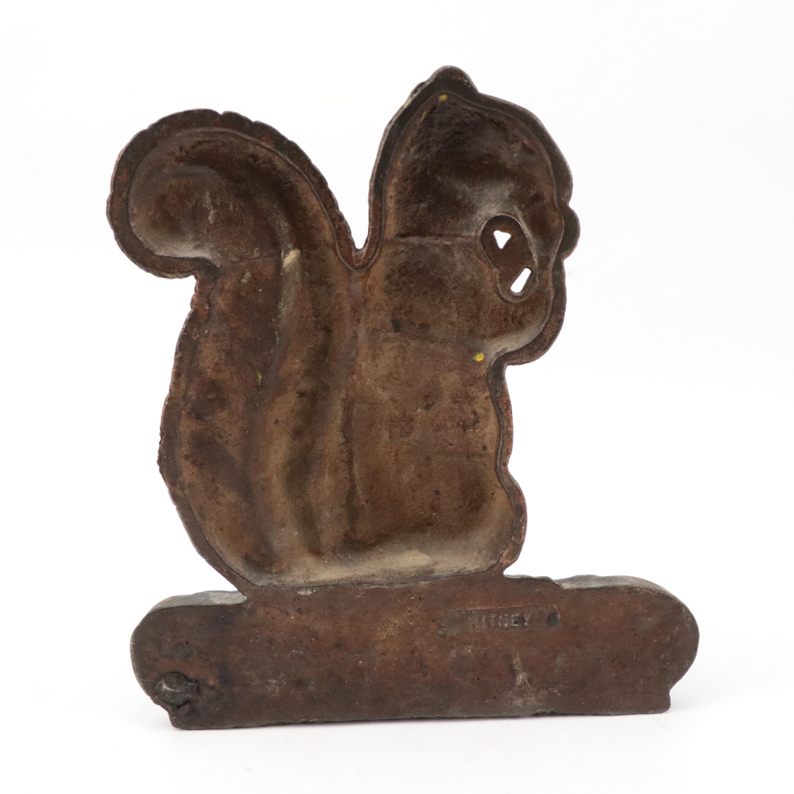 Nitney Cast Iron Squirrel Eating Nut Doorstop, Early to Mid-20th Century