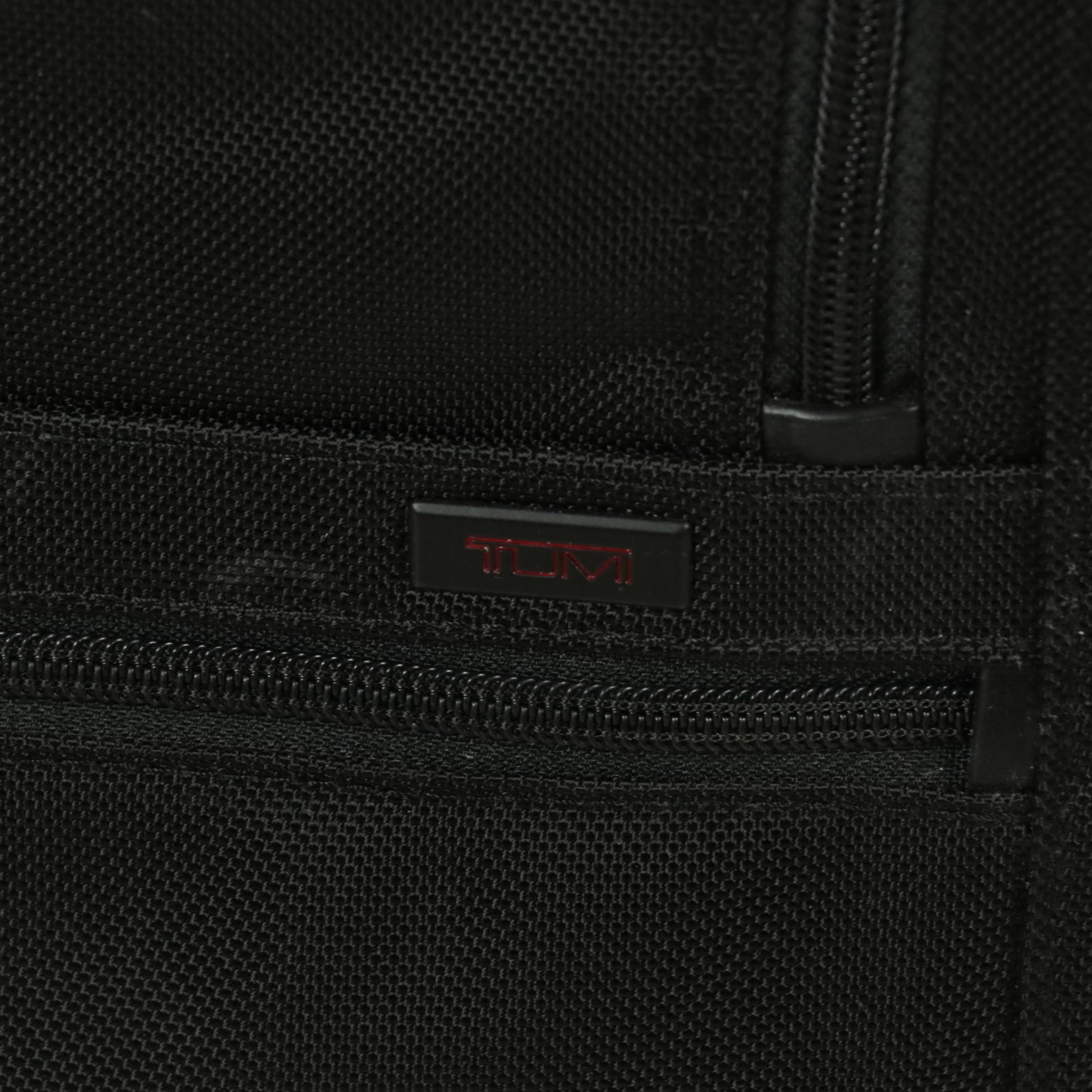 Tumi Alpha II Contentinental Expandable Carry-On and Samsonite Supra 4 Suitcases