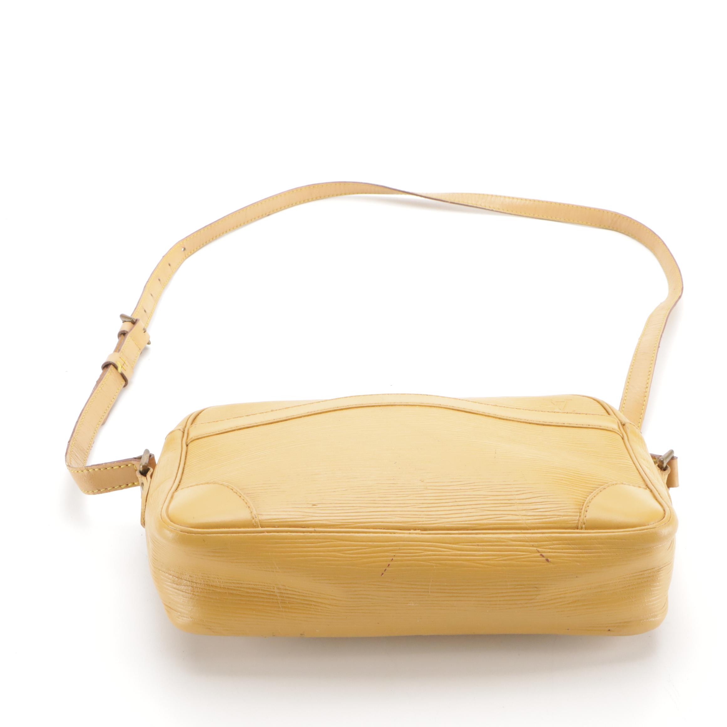 Louis Vuitton Trocadéro Crossbody Bag in Yellow Leather