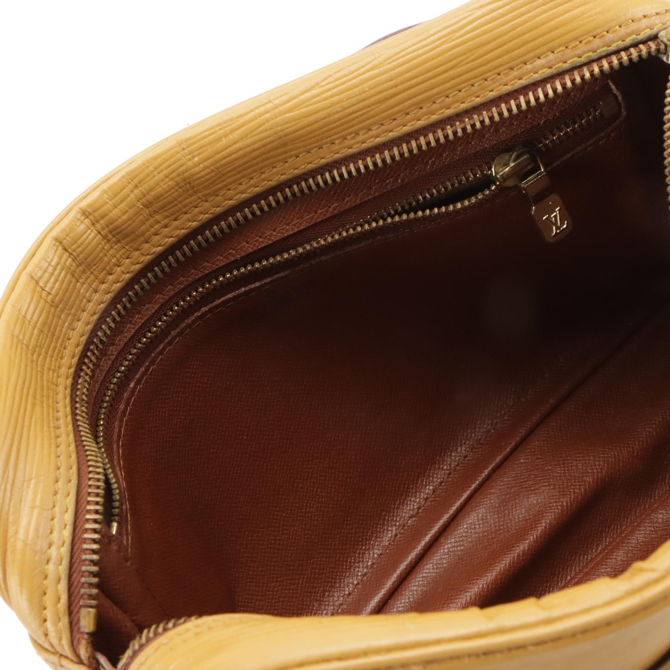 Louis Vuitton Trocadéro Crossbody Bag in Yellow Leather