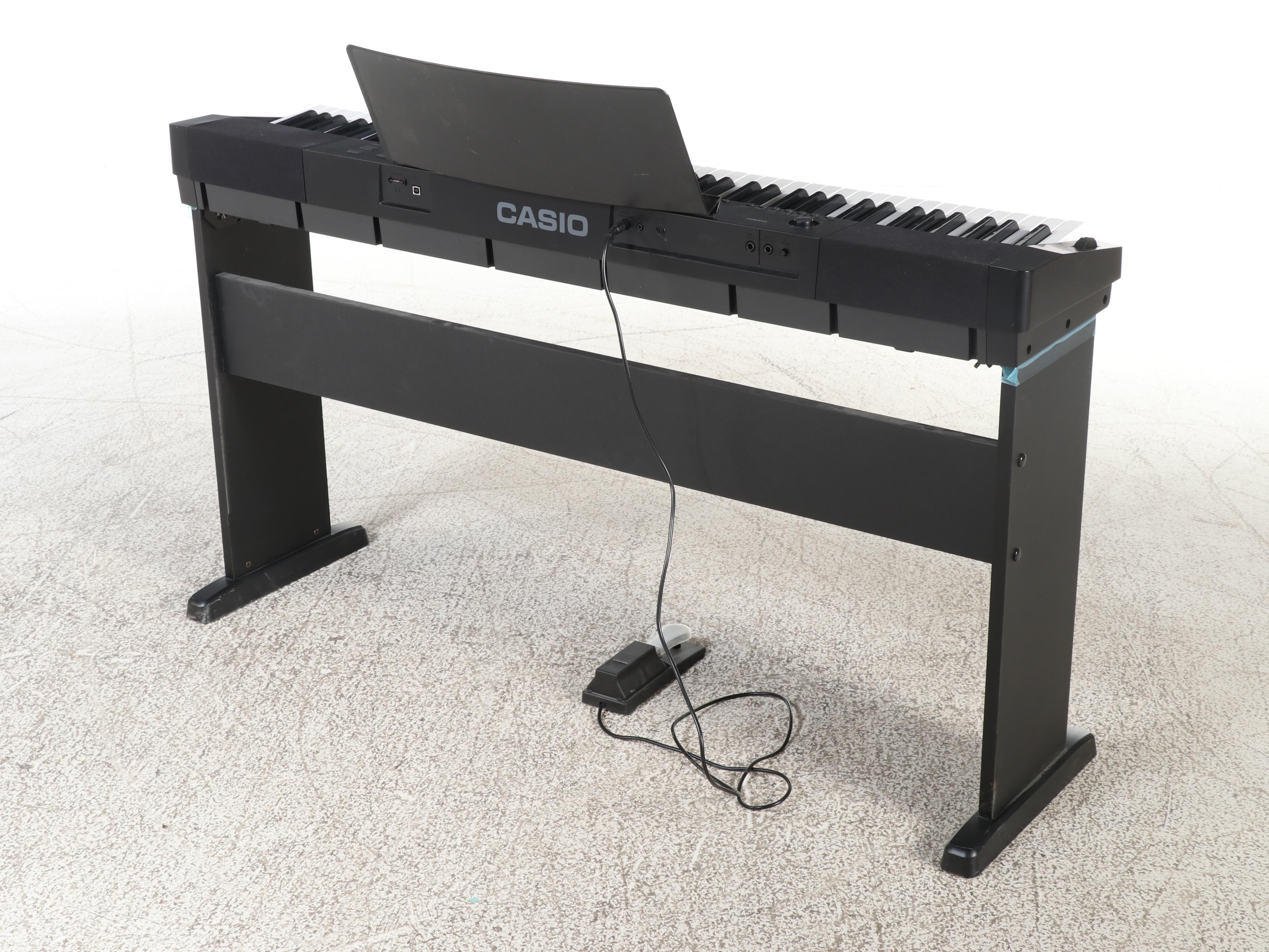 Casio Model CDP-220R Keyboard with Seat
