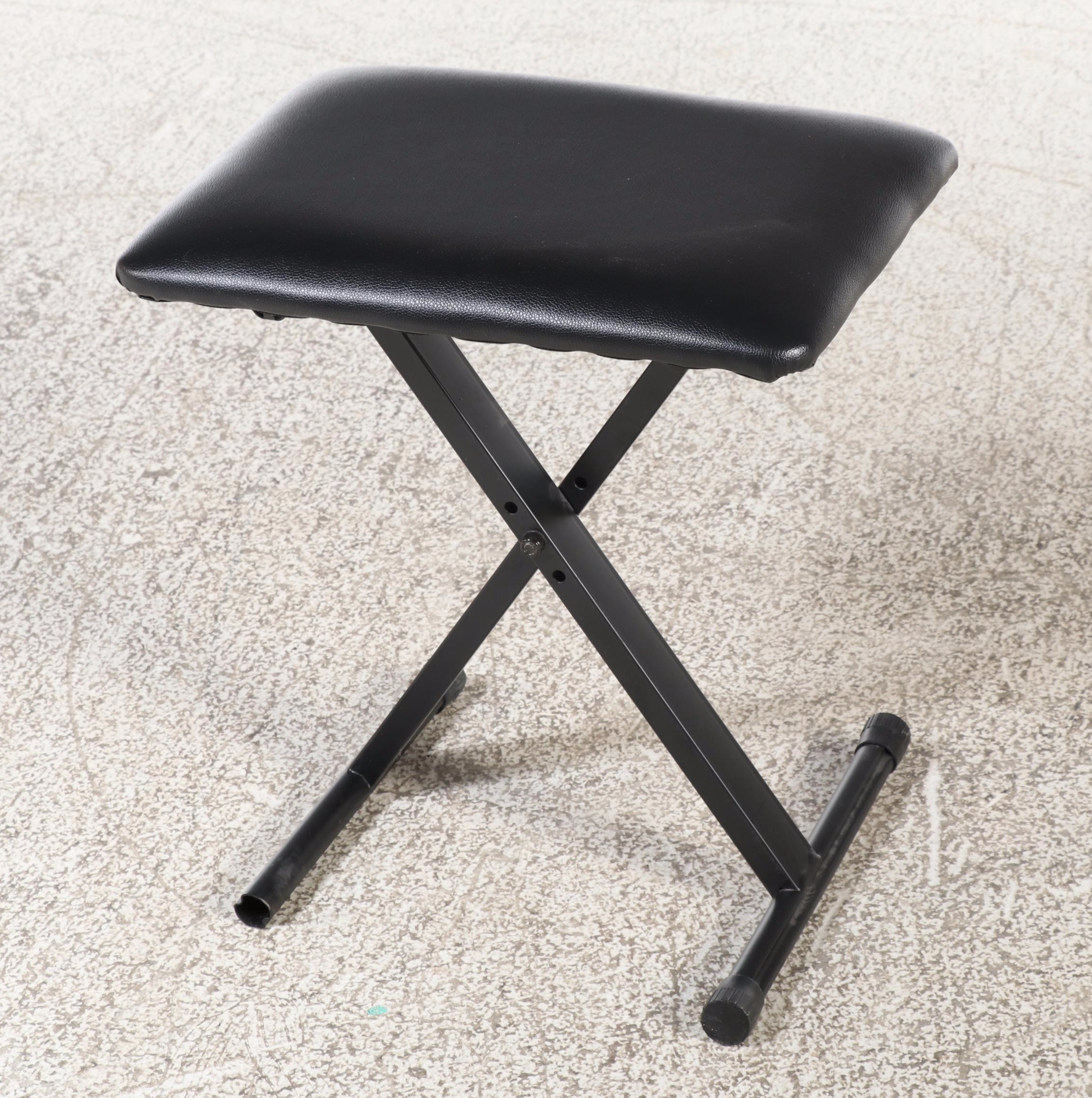 Casio Model CDP-220R Keyboard with Seat