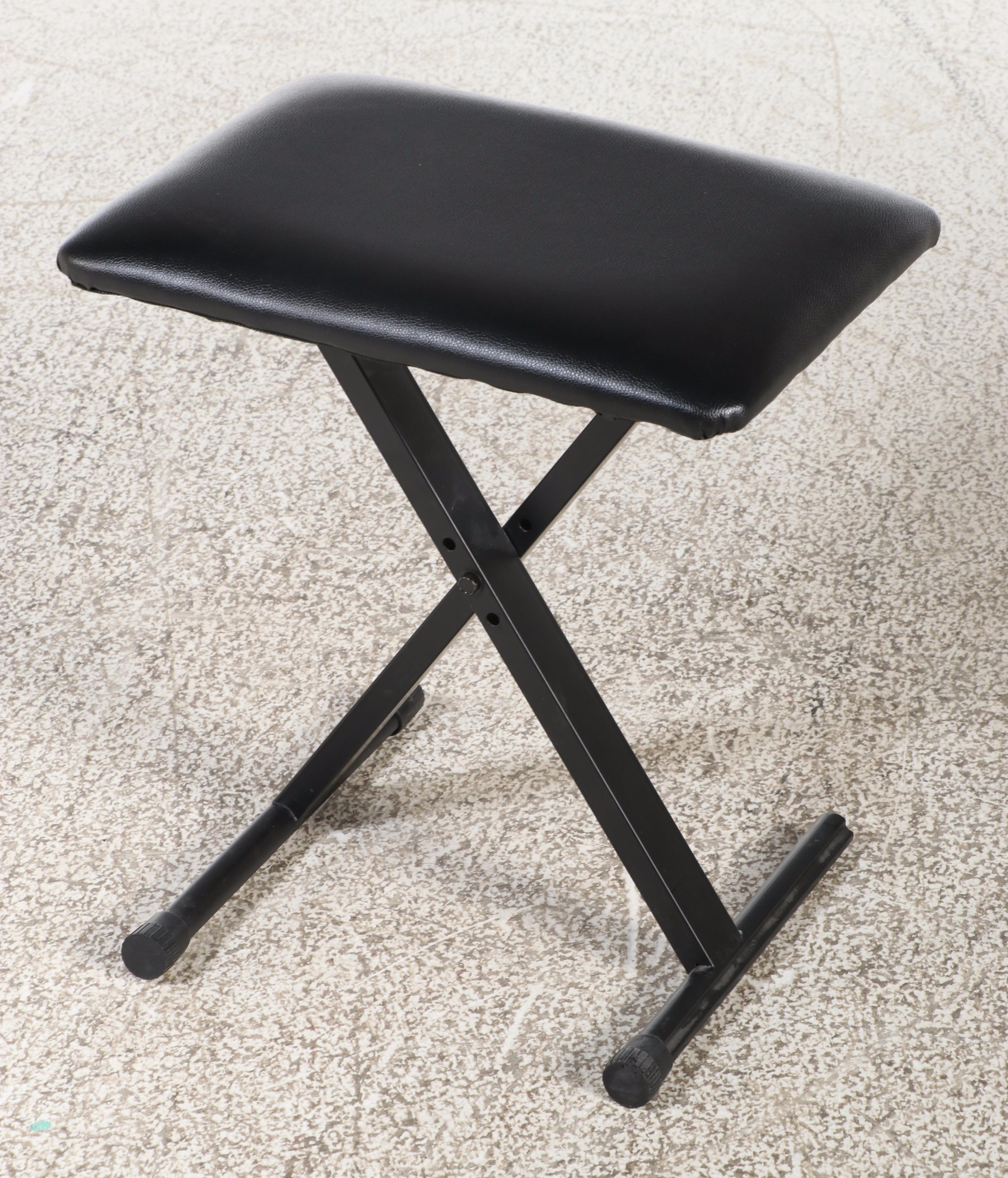 Casio Model CDP-220R Keyboard with Seat