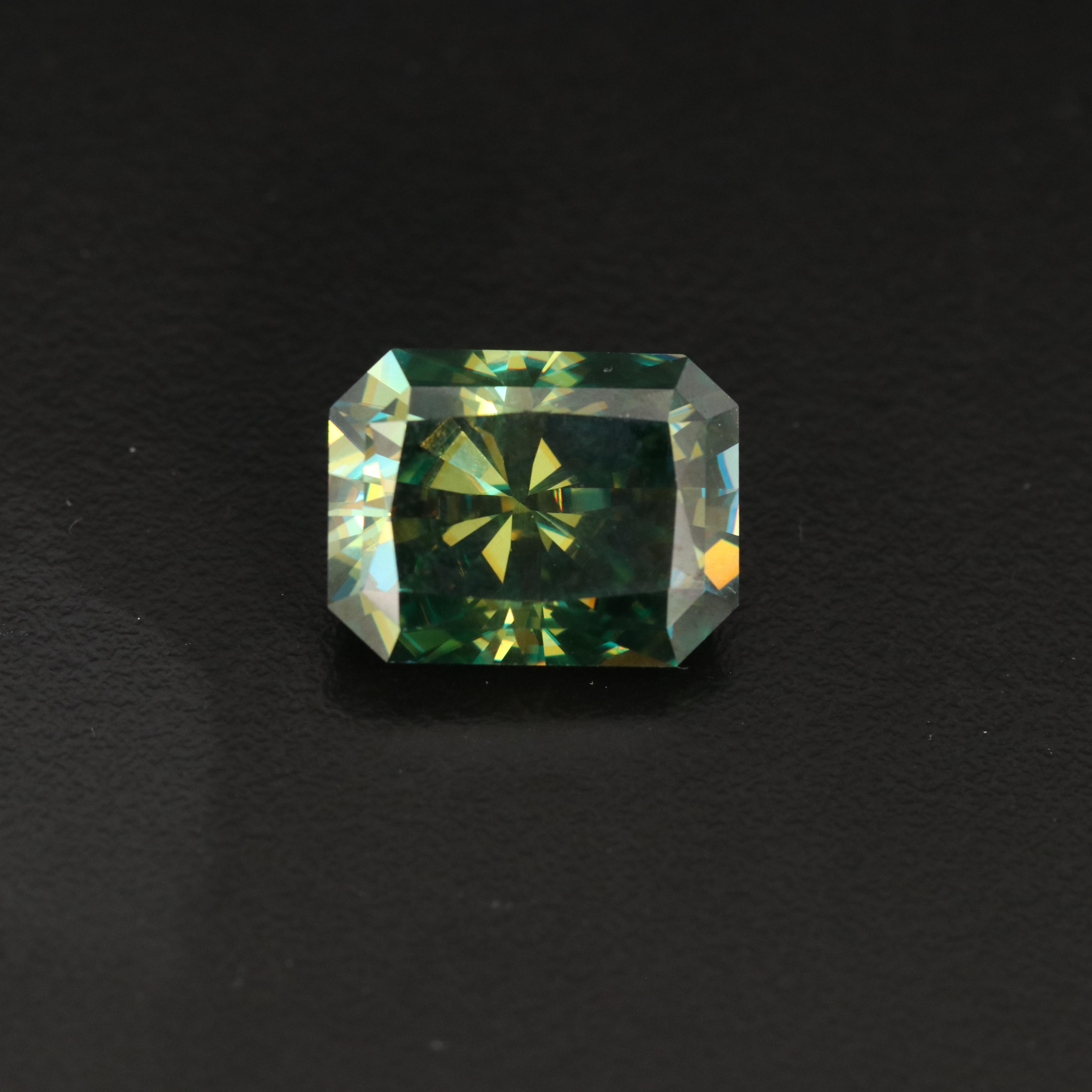 Loose 14.84 CT Moissanite