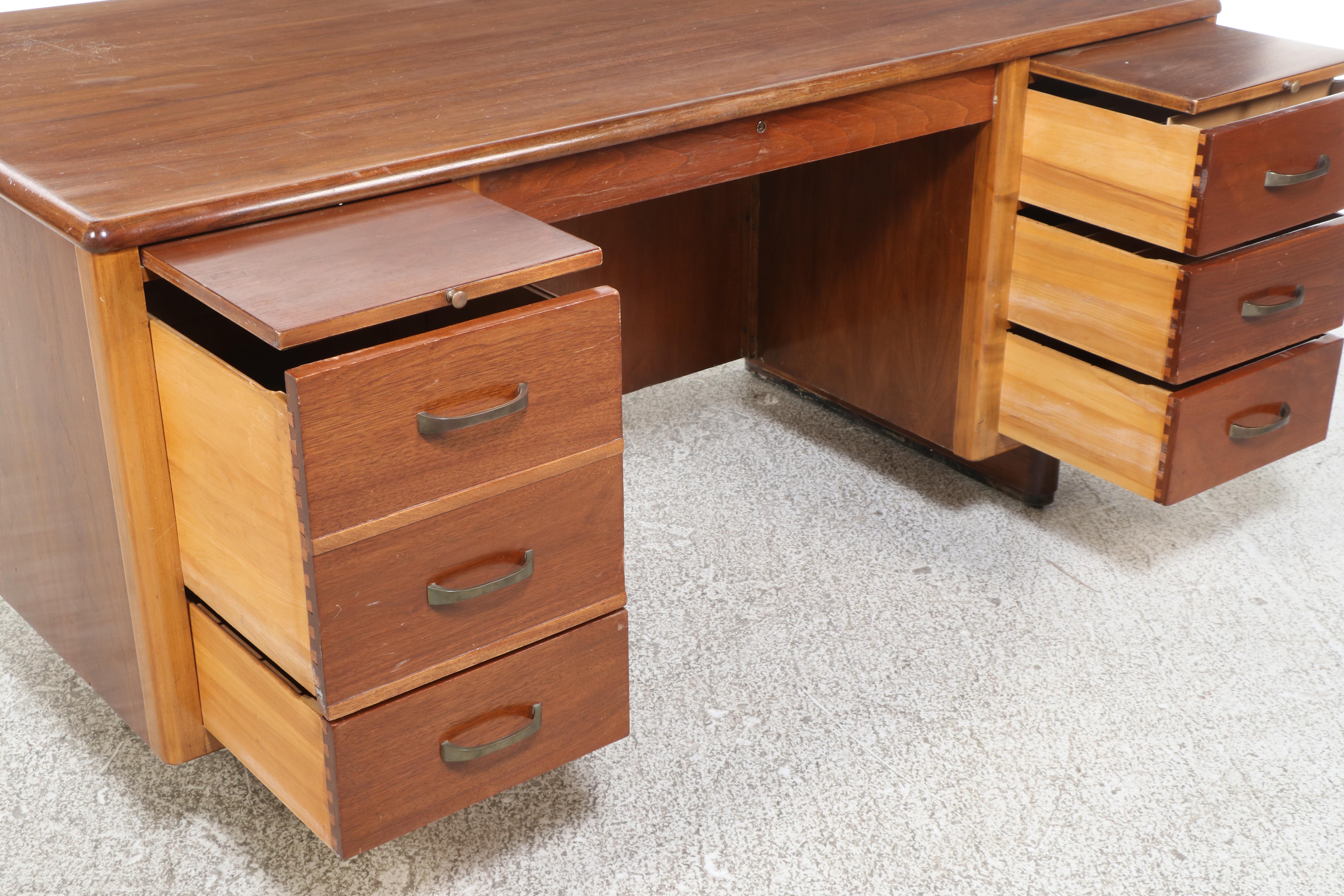 Mid Century Modern Walnut Executive Desk, Mid-20th Century