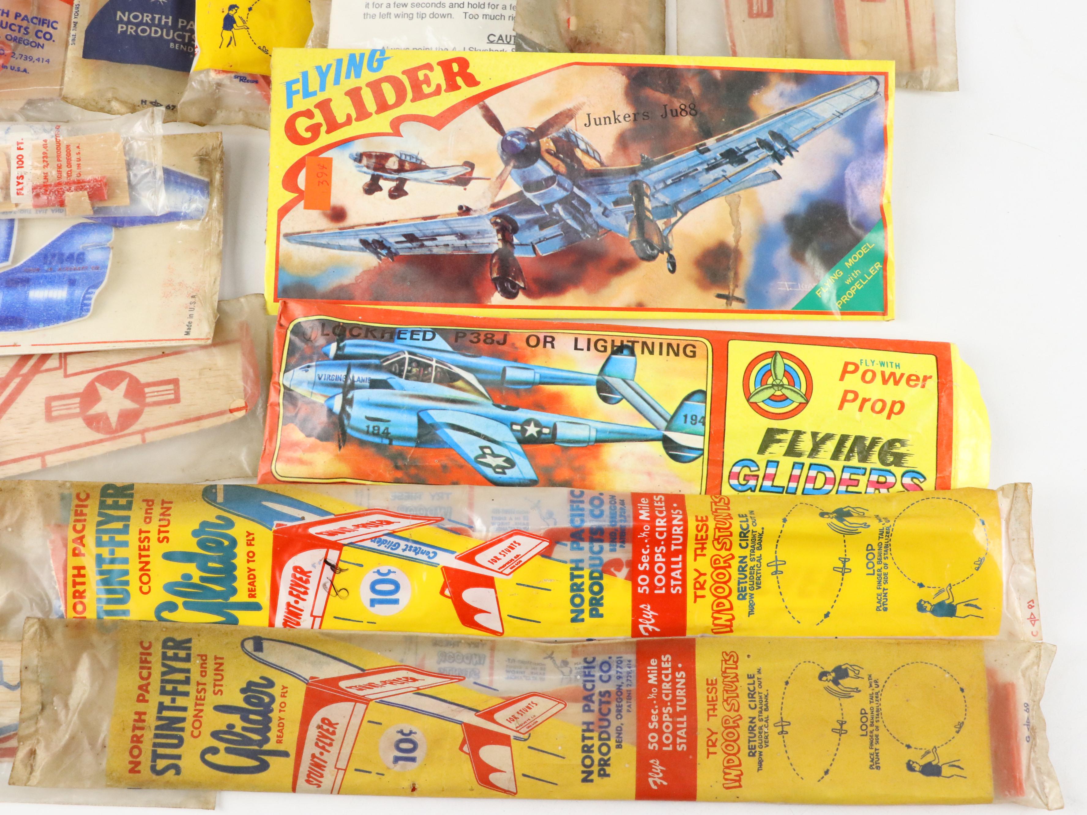 Guillow's "Sky Ray Glider" 5¢ Kits with North Pacific "Sleek Streak" & More Kits
