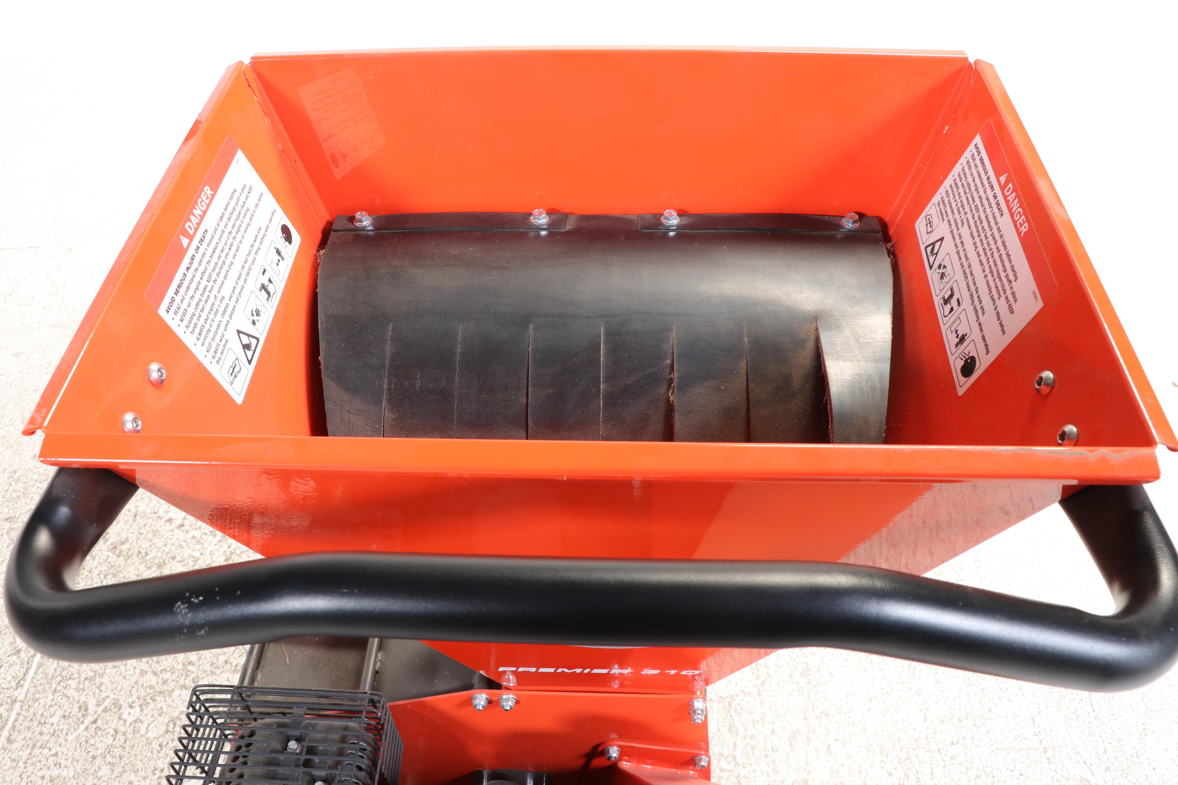 DR Model SAE J1940 Premier 310 Wood Chipper