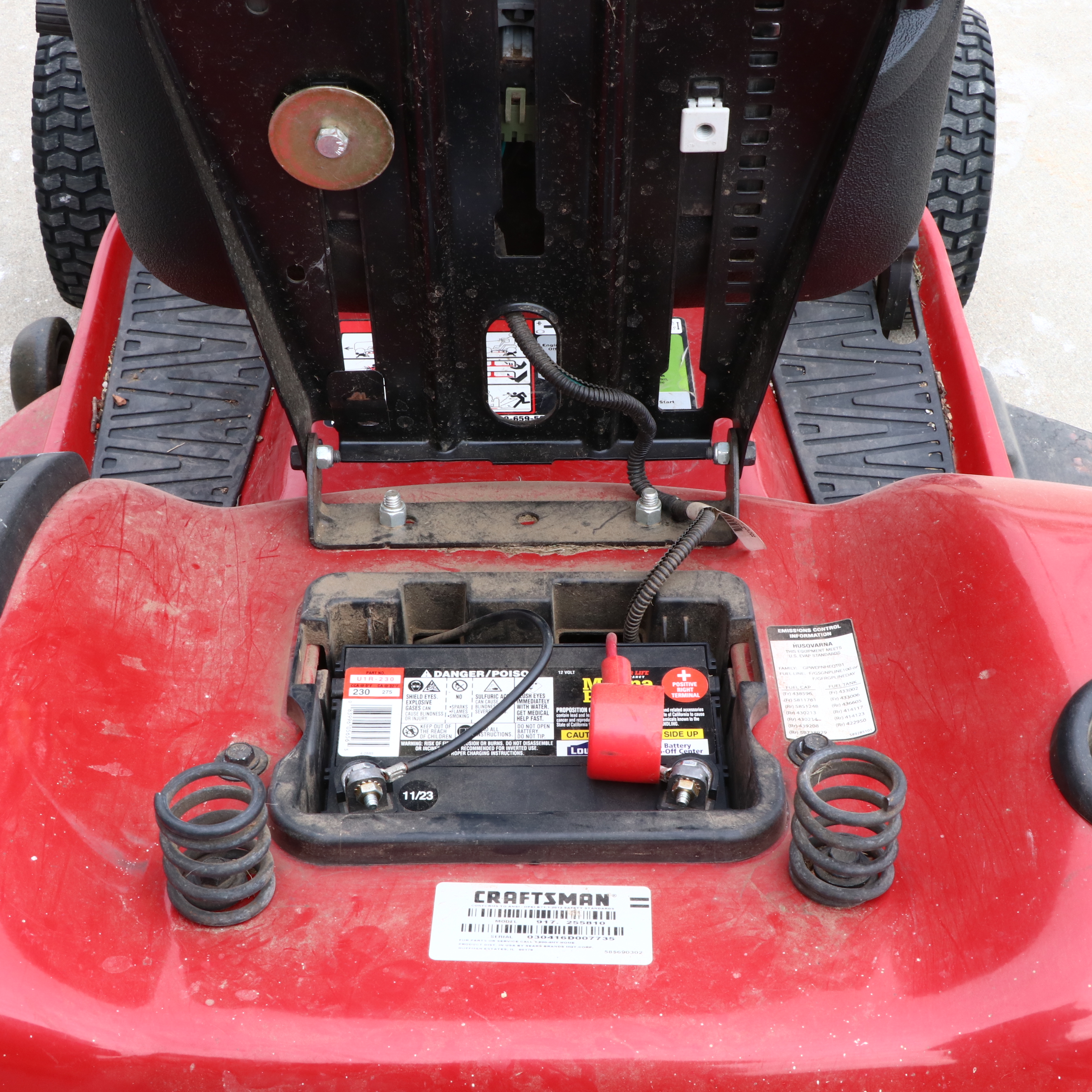 Craftsman T2300 Gas-Powered Riding Mower