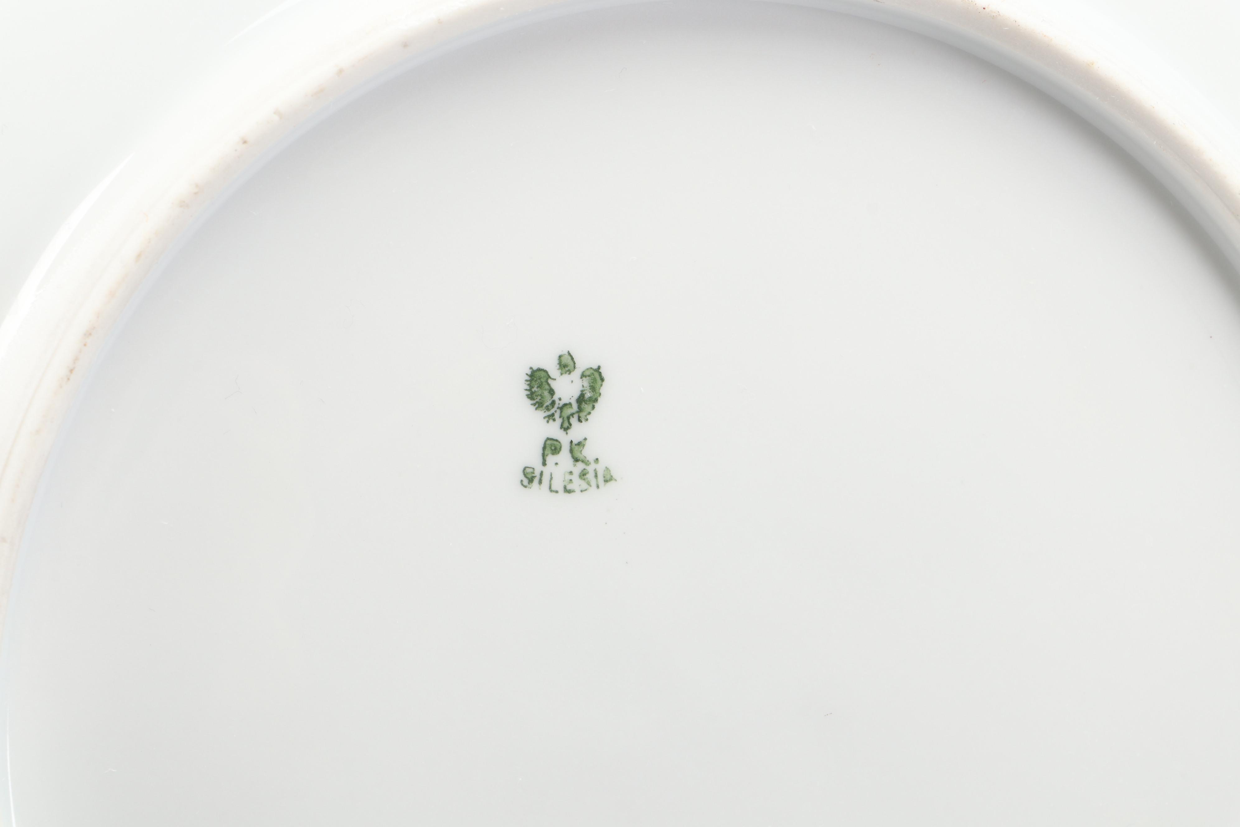 Lefton Porcelain Musical Teapot and Shell Ashtray with More Porcelain Décor