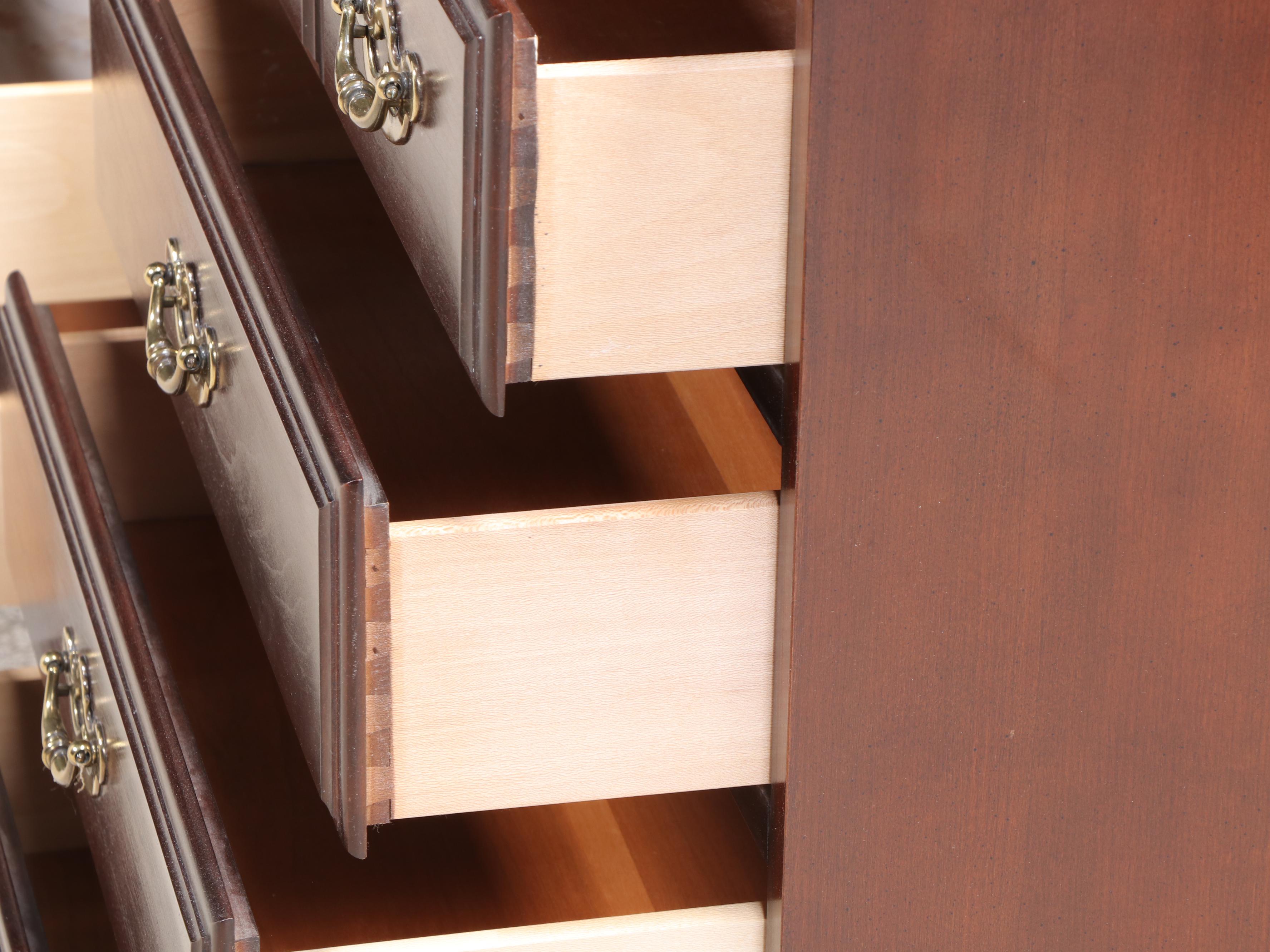 Thomasville Federal Style Cherry Four Poster Queen Size Bed and Nightstand Pair