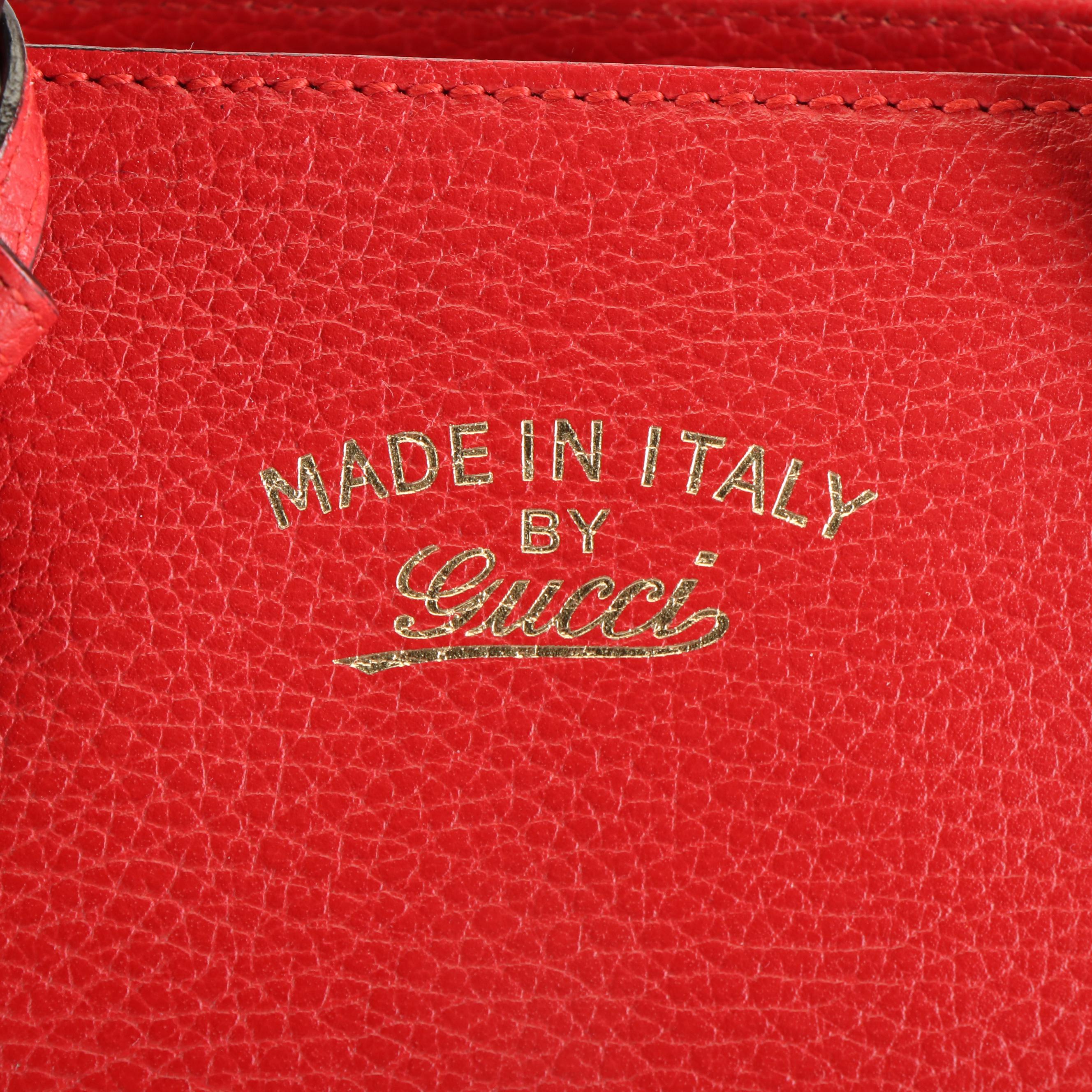 Gucci Swing Tote Bag in Red Pebbled Leather