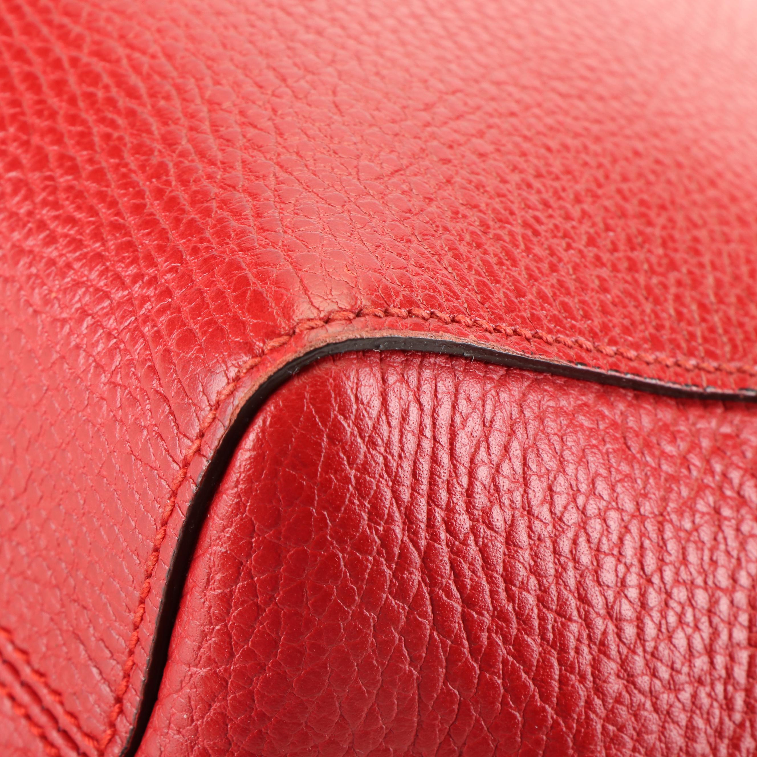 Gucci Swing Tote Bag in Red Pebbled Leather