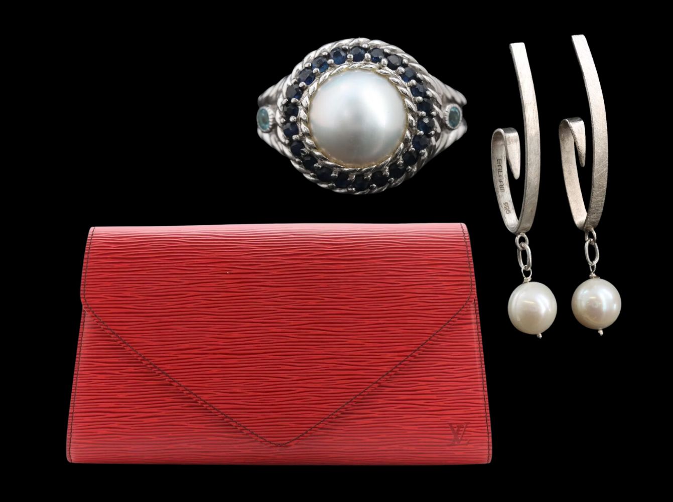 Wardrobe Updates: Fashion, Handbags, Jewelry & Accessories