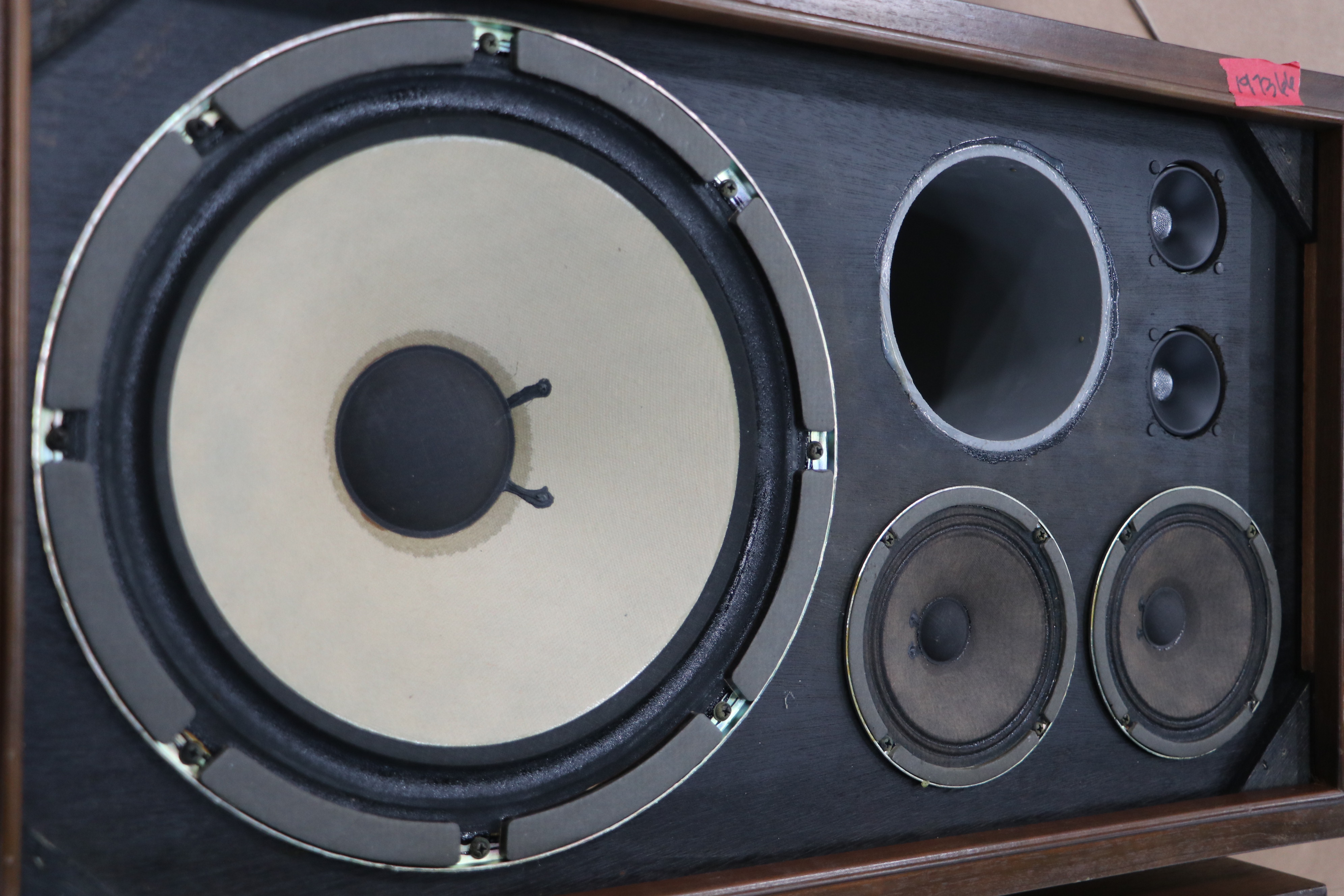 Pair of Japanese Sansui SP-100 Hi-Fi Speaker System