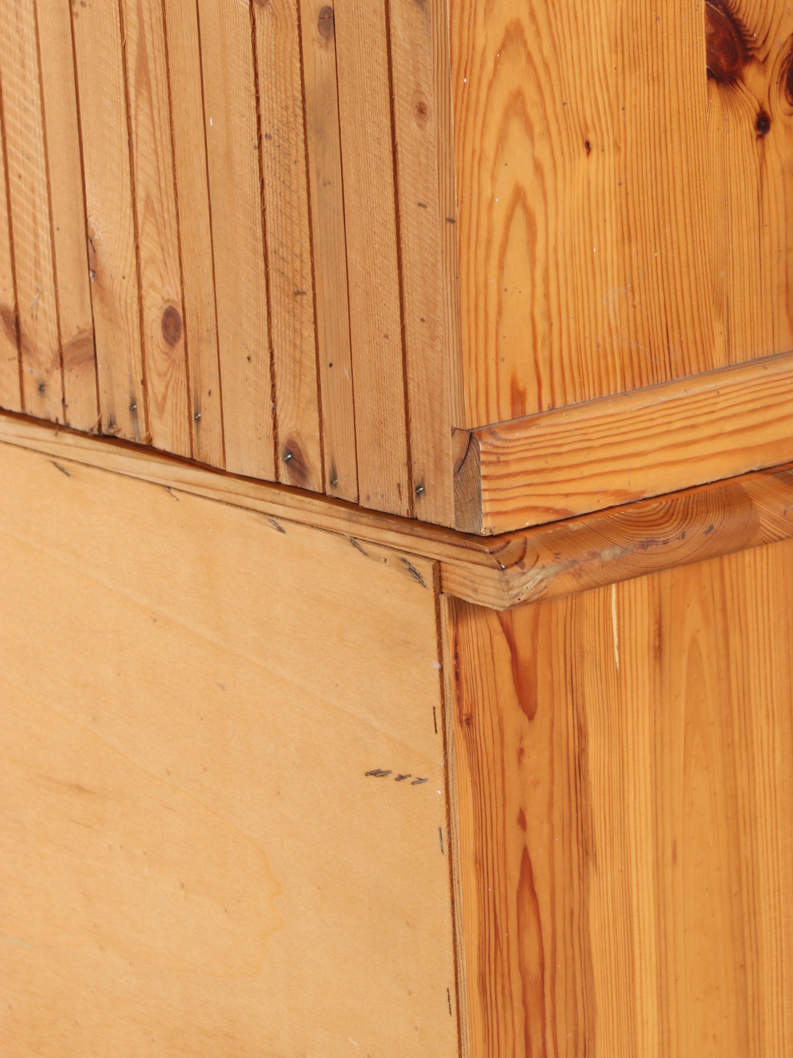 Colonial Style Pine Stepback Cupboard, Late 20th Century